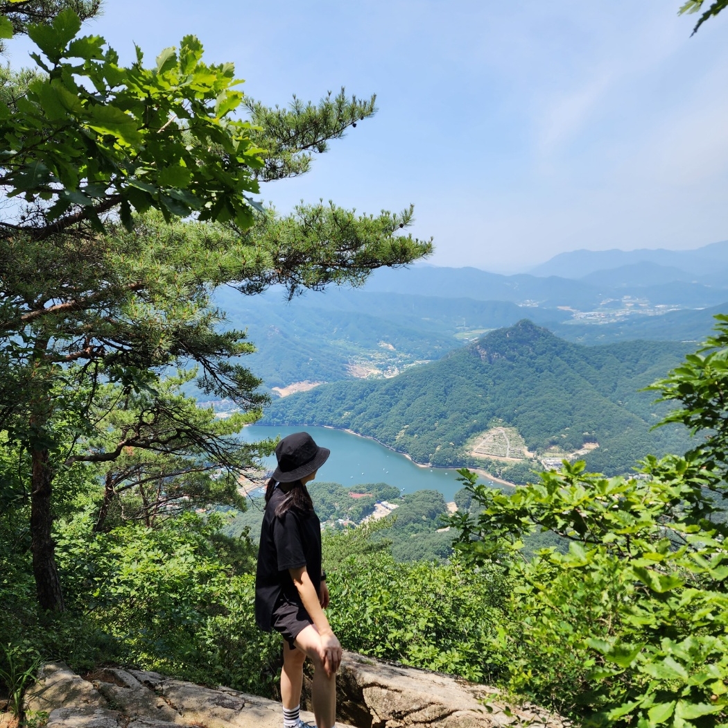 Stussy Stock Bucket Hat Black, Patagonia Baggies Shorts 5 Inch Black 착용 스타일 - 1