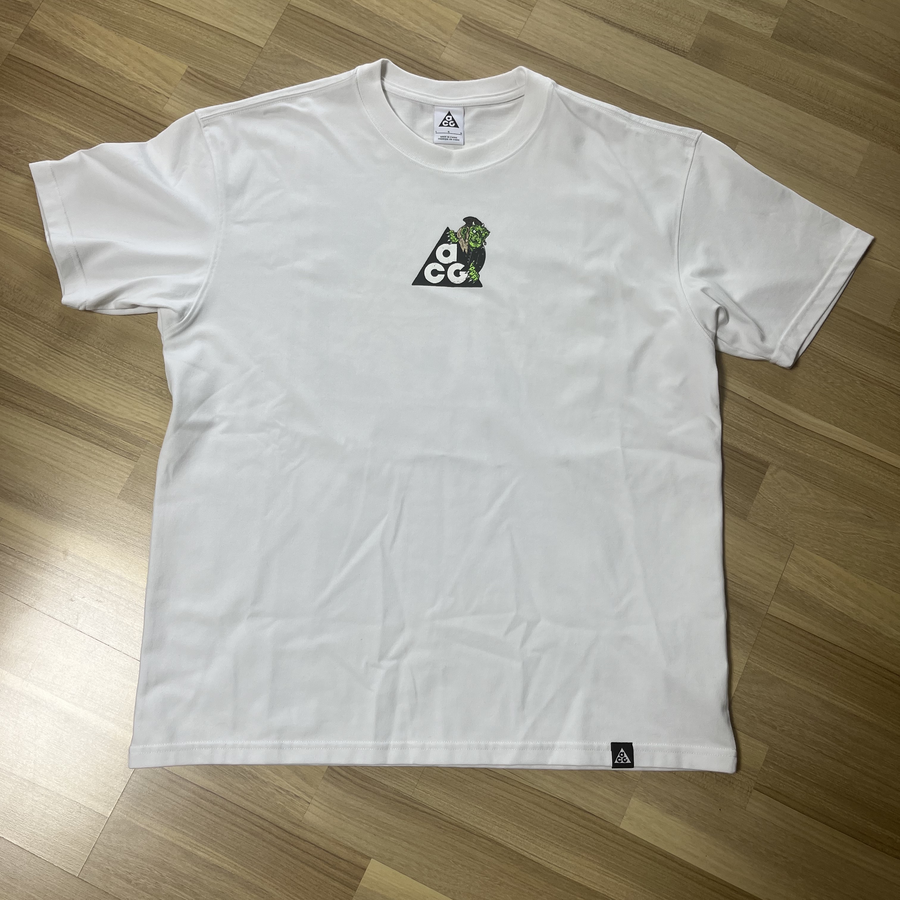 Nike ACG Iceland Map T-Shirt Summit White - Asia 착용 스타일 - 1
