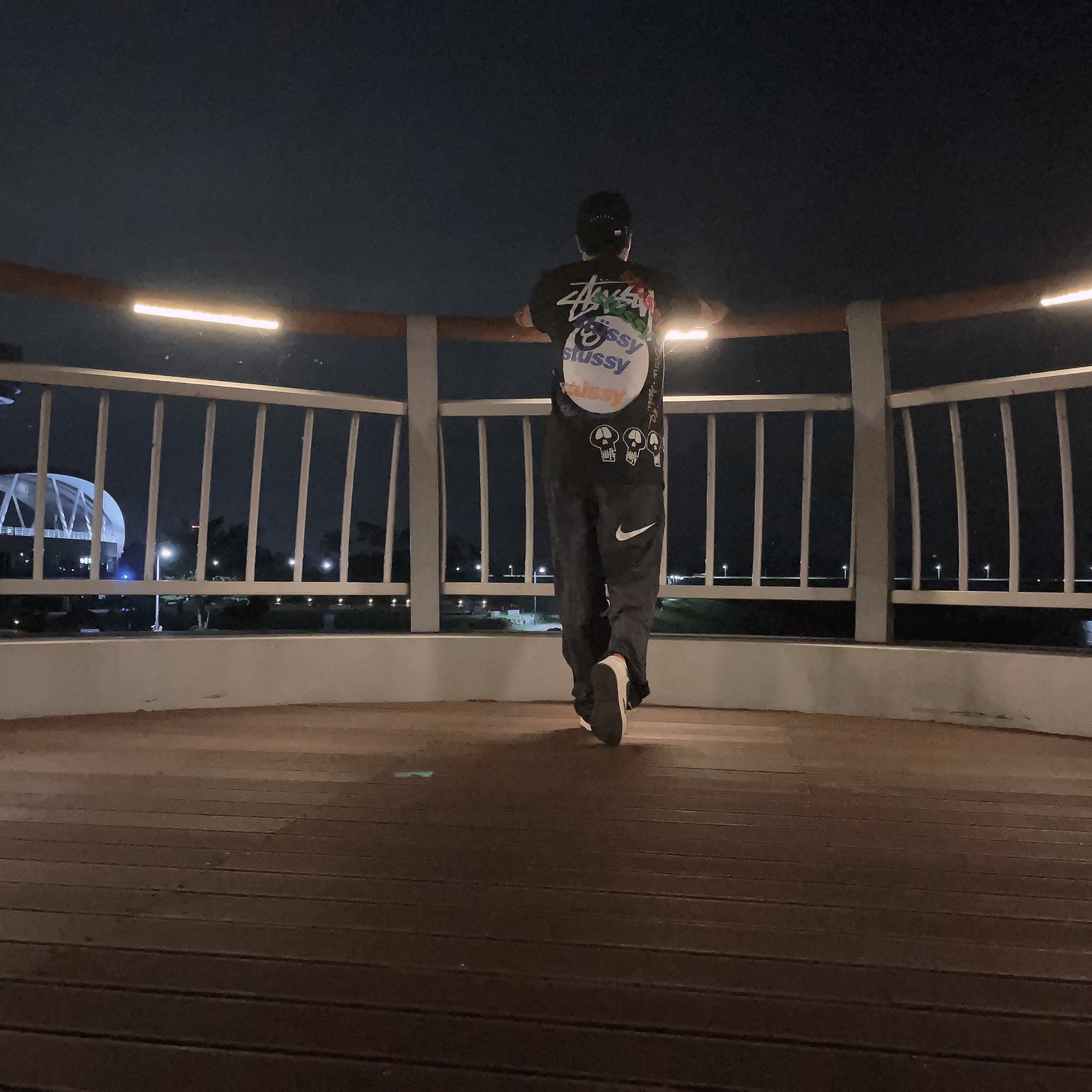 Stussy Test Strike Pigment Dyed T-Shirt Black, Nike x Stussy Beach Pants Off Noir 착용 스타일 - 1