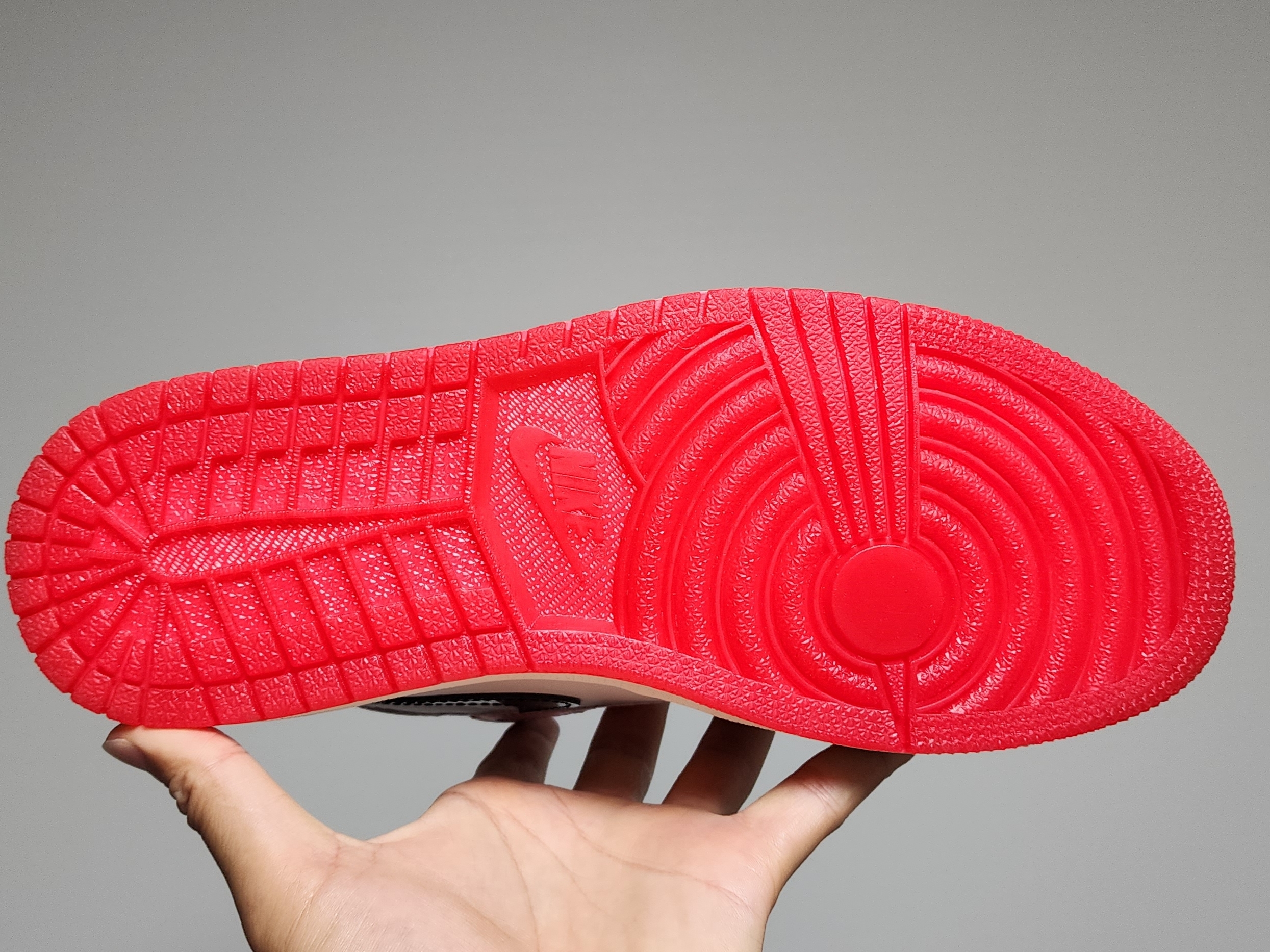 Jordan 1 Retro High Spider-Man Next Chapter 착용 스타일