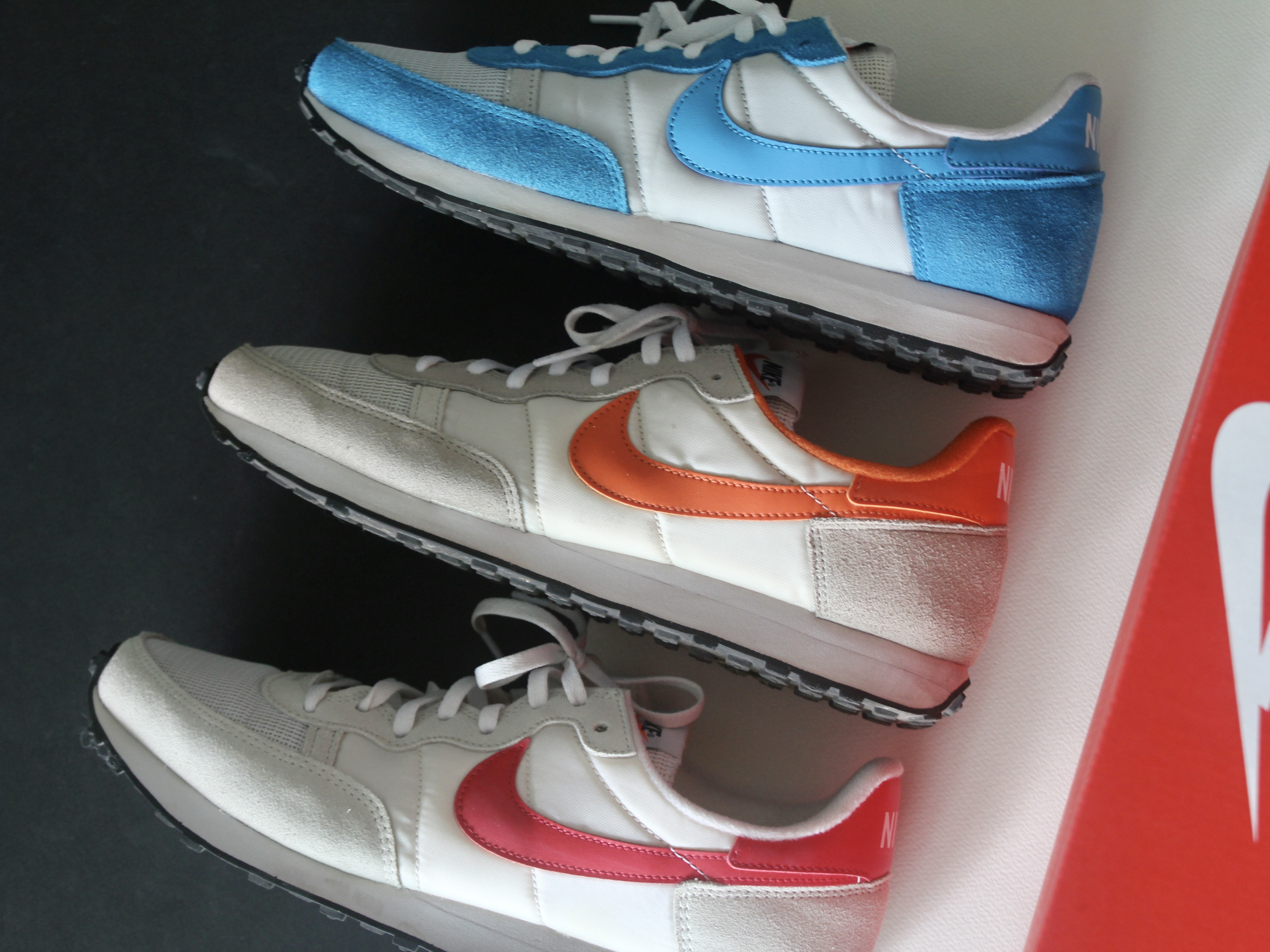 Nike Challenger OG Laser Blue, Nike Challenger OG Light Bone Starfish 착용 스타일 - 3
