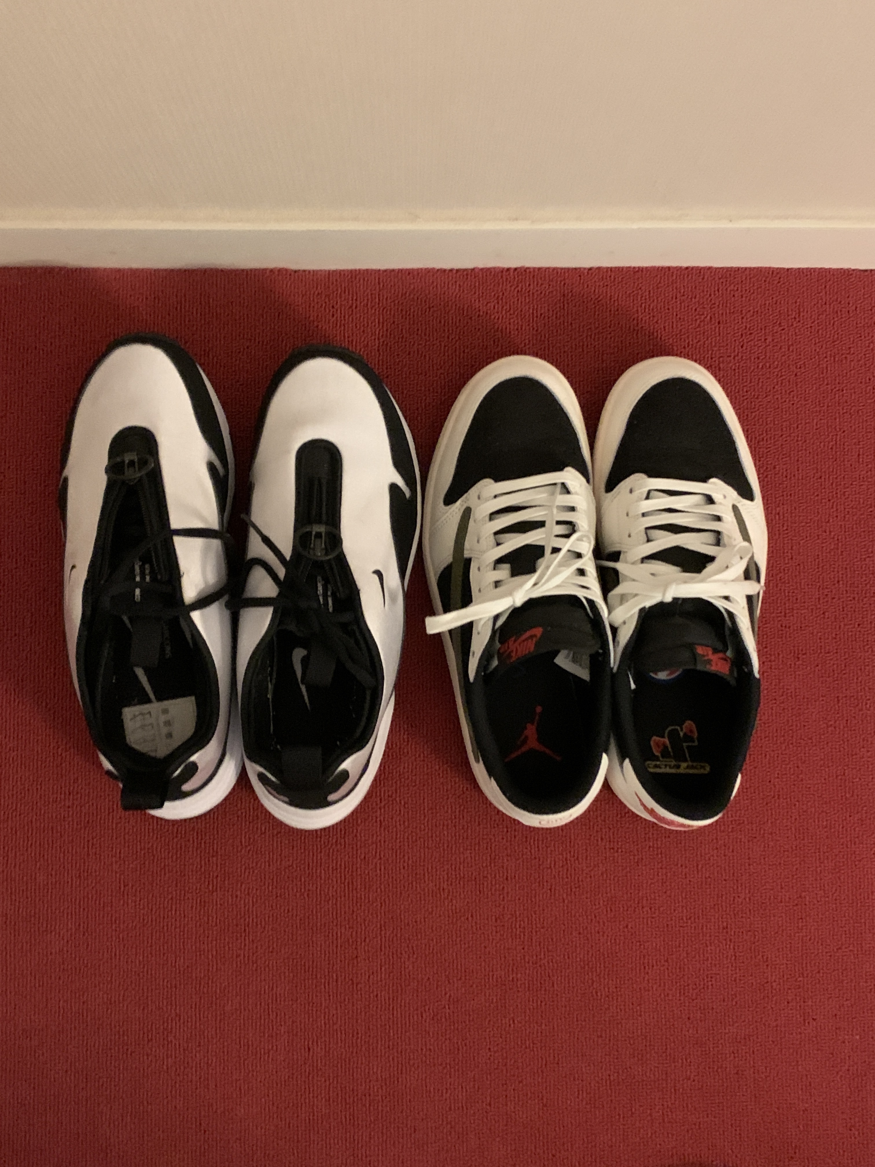 Nike x Comme des Garcons Homme Plus Air Max Sunder SP White Black, (W) Jordan 1 x Travis Scott Retro Low OG SP Medium Olive 착용 스타일