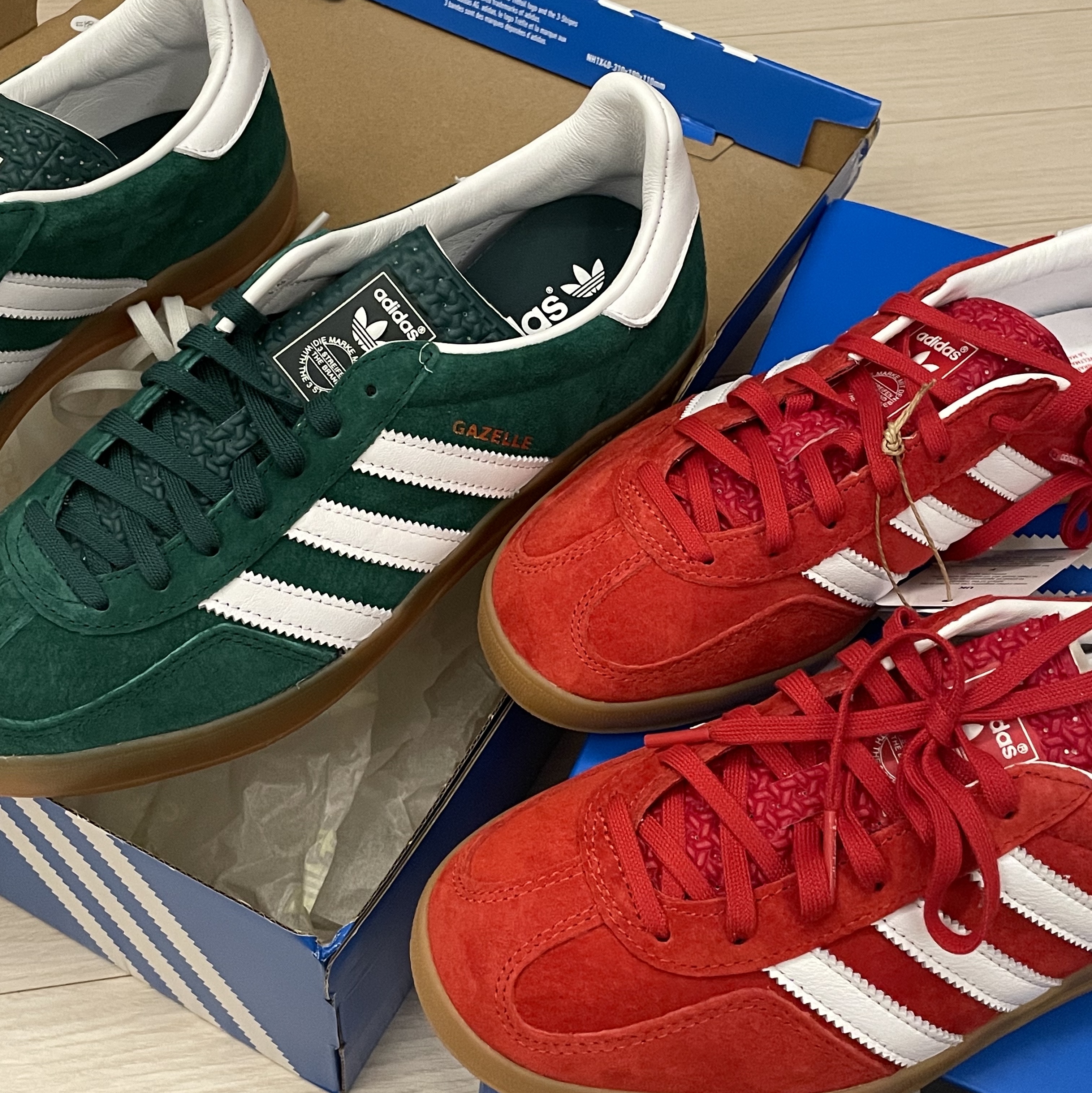 Adidas Gazelle Indoor Scarlet, Adidas Gazelle Indoor Collegiate Green 착용 스타일