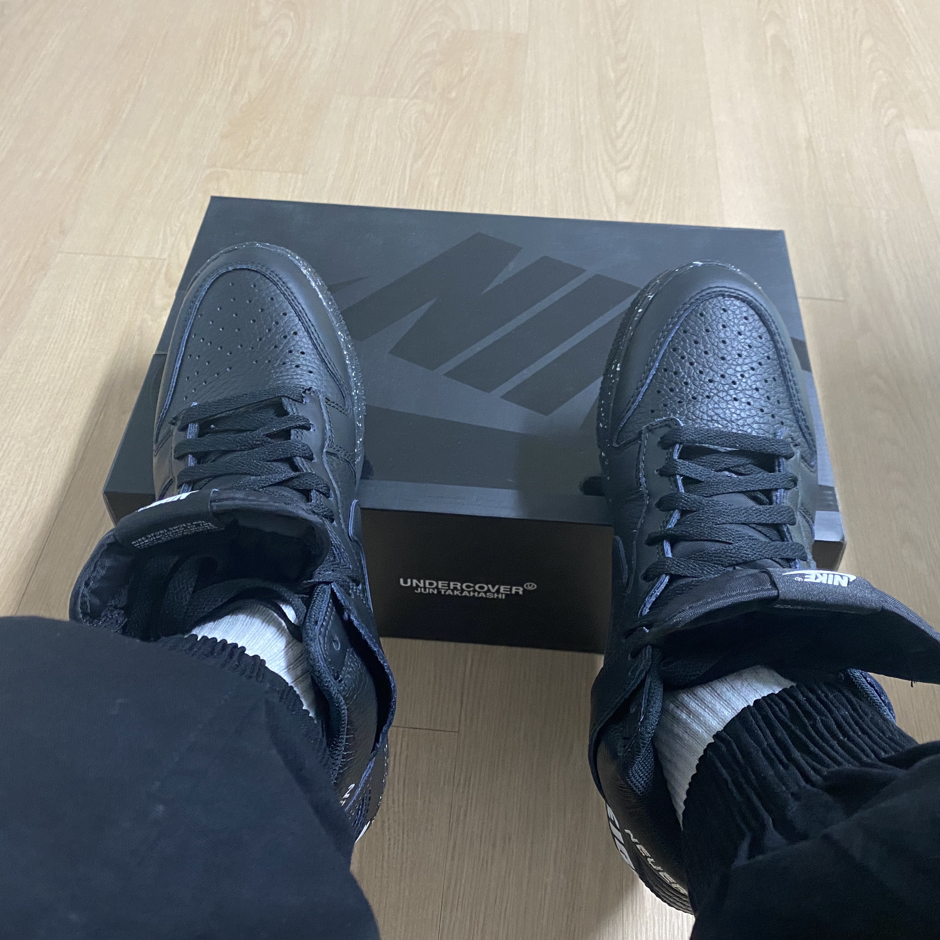 Nike x Undercover Dunk High 1985 Black 착용 스타일 - 2