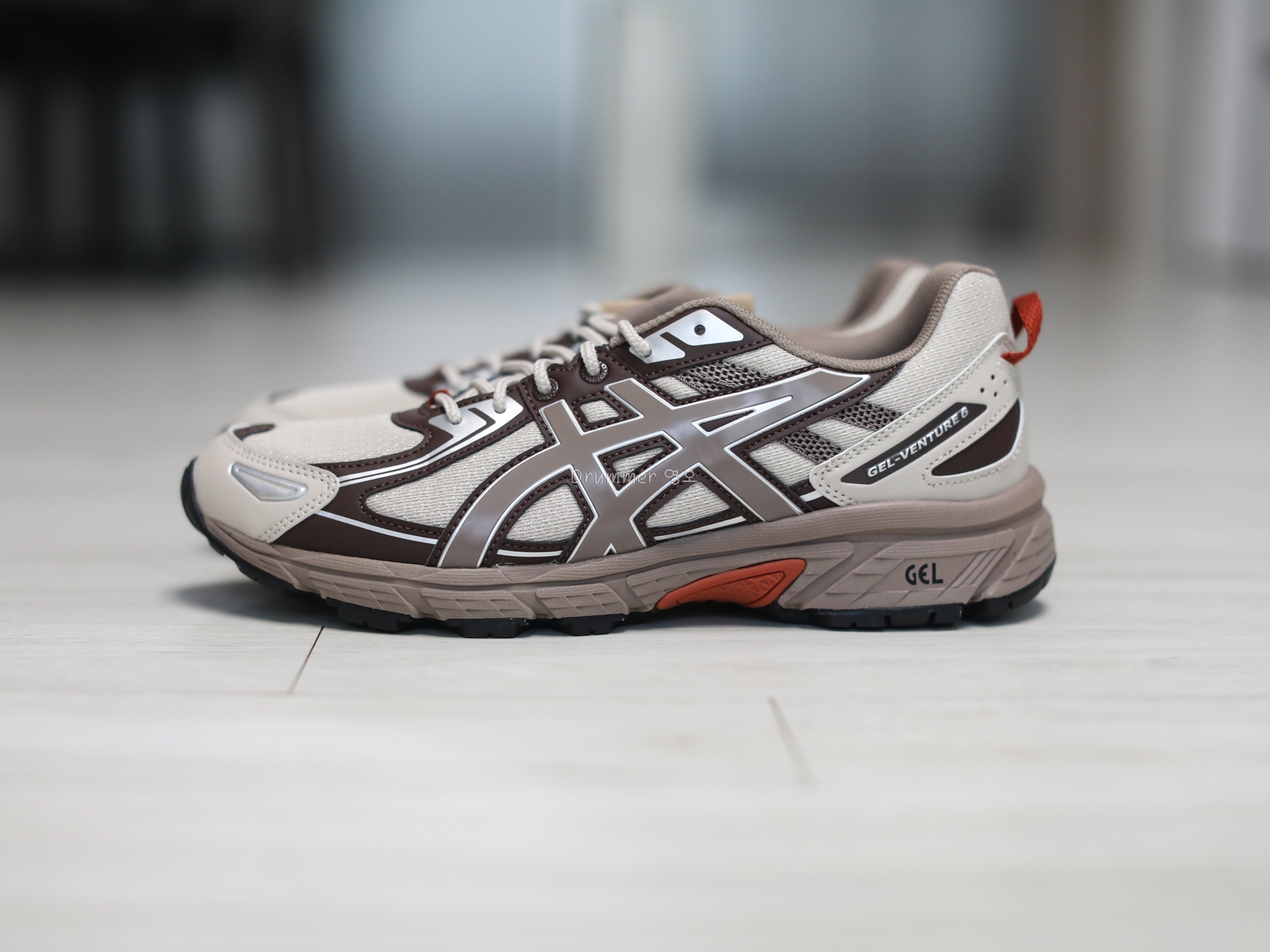 (W) Asics Gel-Venture 6 Simply Taupe 착용 스타일