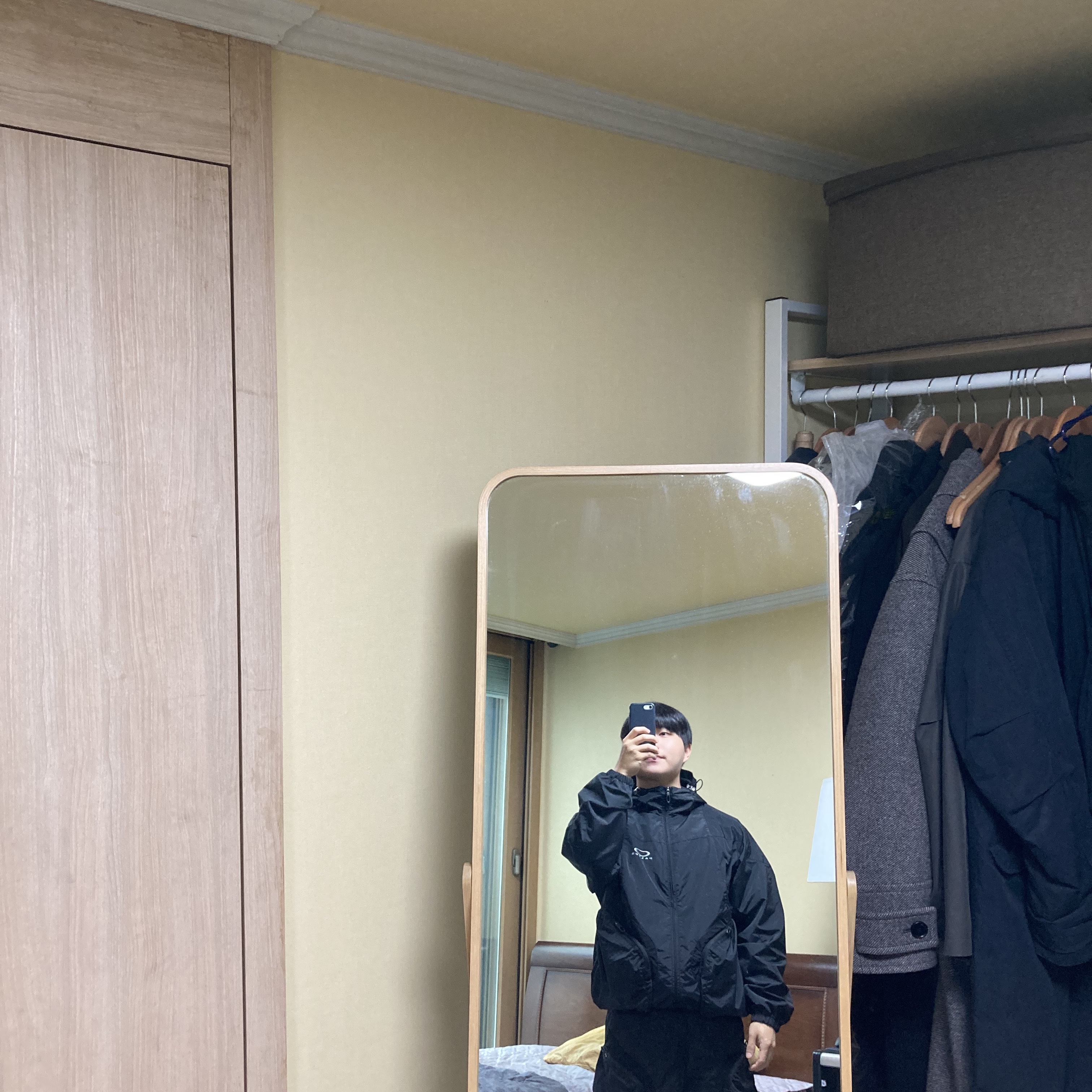 Palace x Oakley Nitrofuel Jacket Black - 23SS, Palace x Oakley Nitrofuel Short Black - 23SS 착용 스타일 - 2