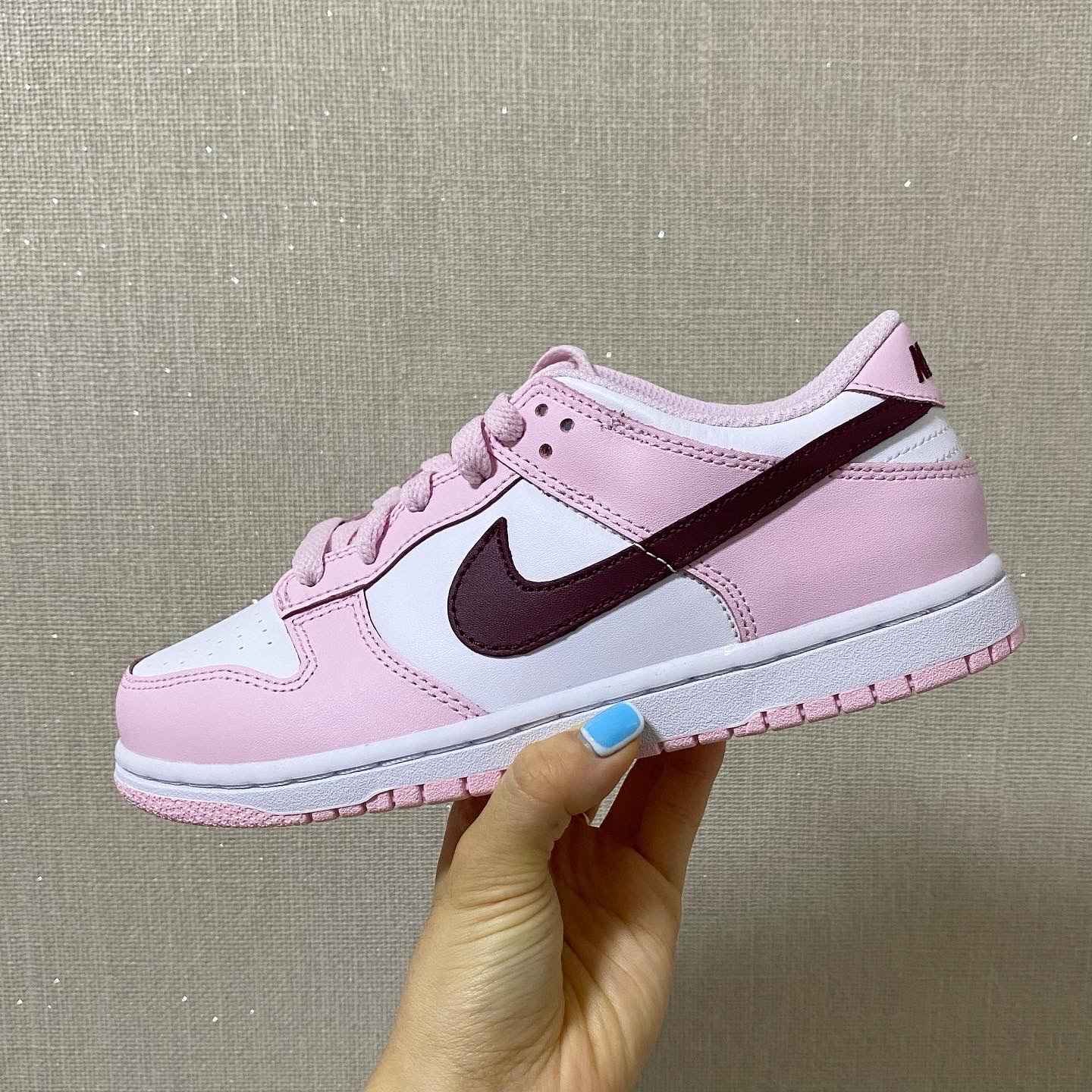 (GS) Nike Dunk Low Pink Foam 착용 스타일 - 2