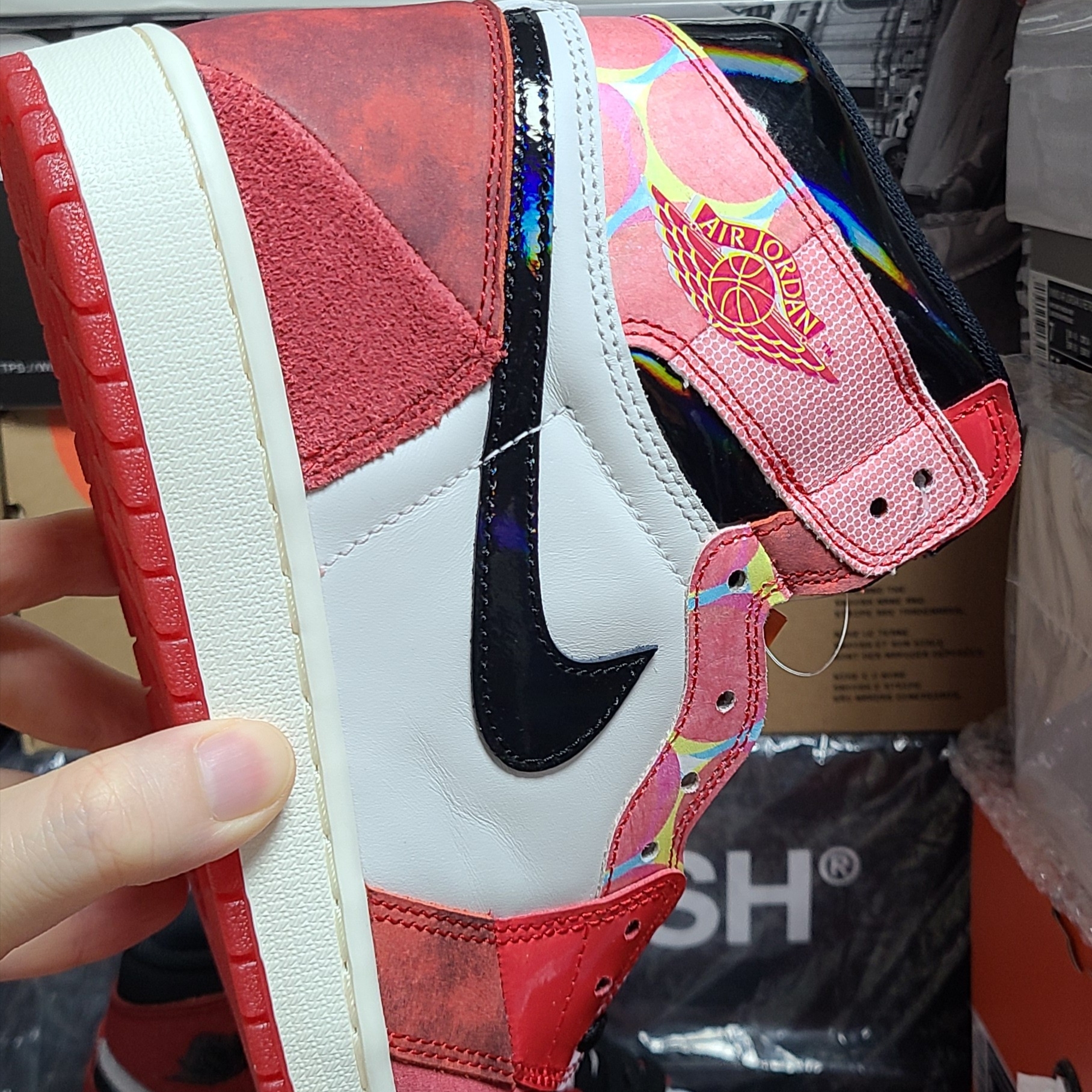Jordan 1 Retro High Spider-Man Next Chapter, Jordan 1 Retro High Spider-Man Origin Story 착용 스타일 - 1