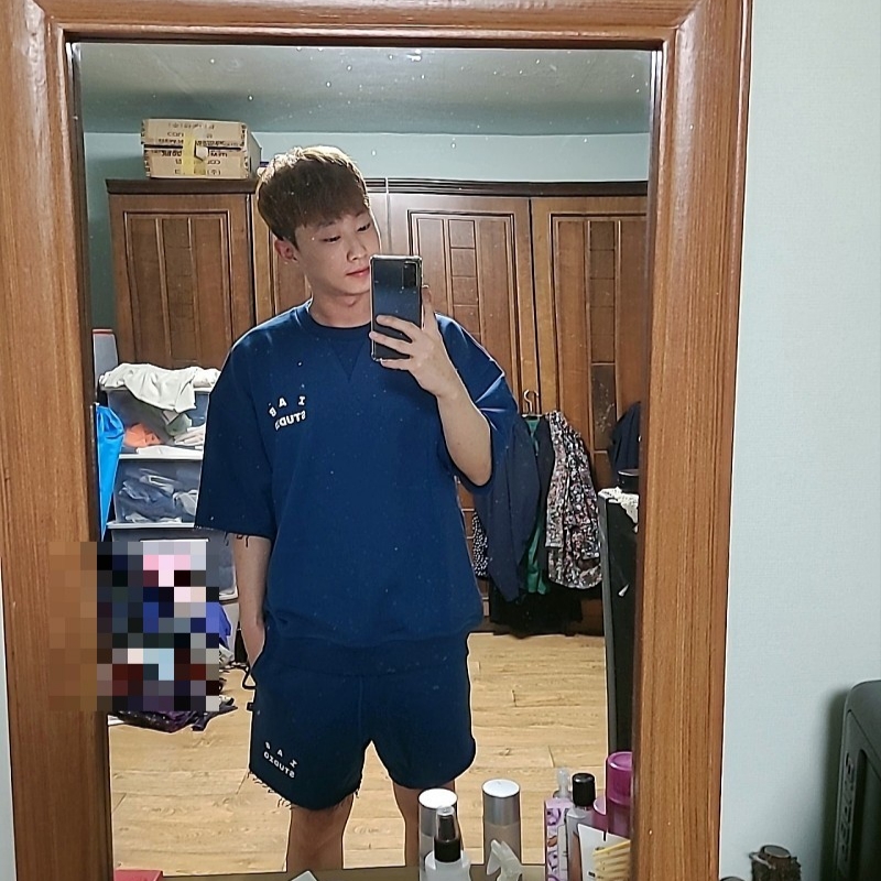 IAB Studio Heavy Short Sleeve Sweatshirt Navy - 23FW, IAB Studio Heavy Sweatshorts Navy - 23FW 착용 스타일