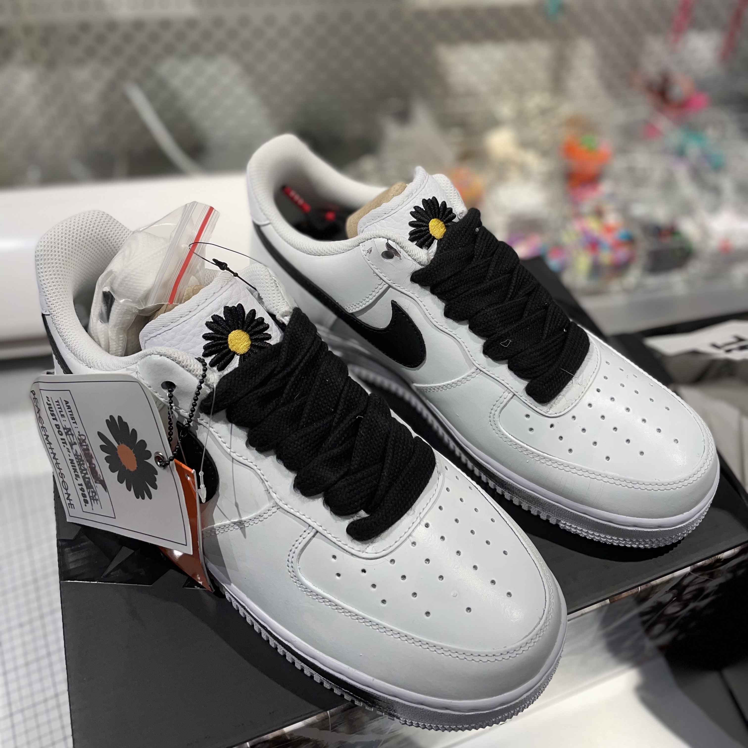 Nike x Peaceminusone Air Force 1 Low Para-Noise 2.0 착용 스타일