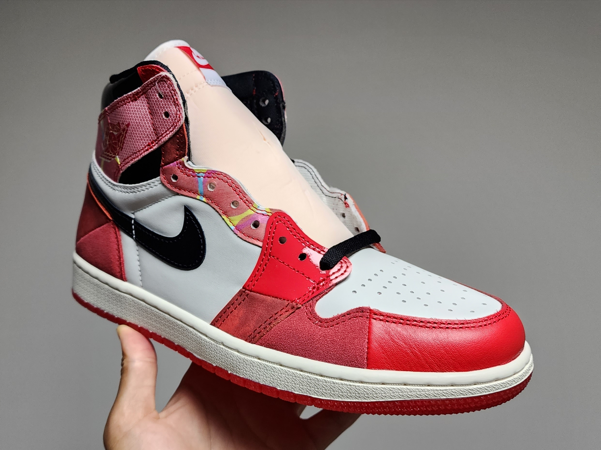 Jordan 1 Retro High Spider-Man Next Chapter 착용 스타일