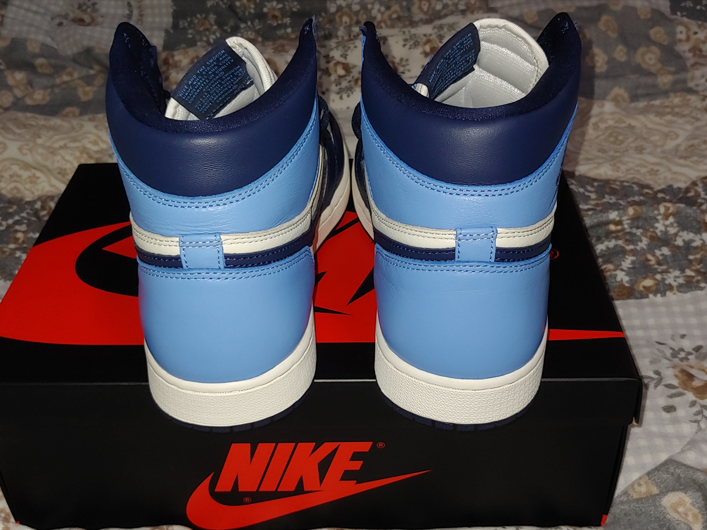 Jordan 1 Retro High Obsidian UNC 착용 스타일 - 2