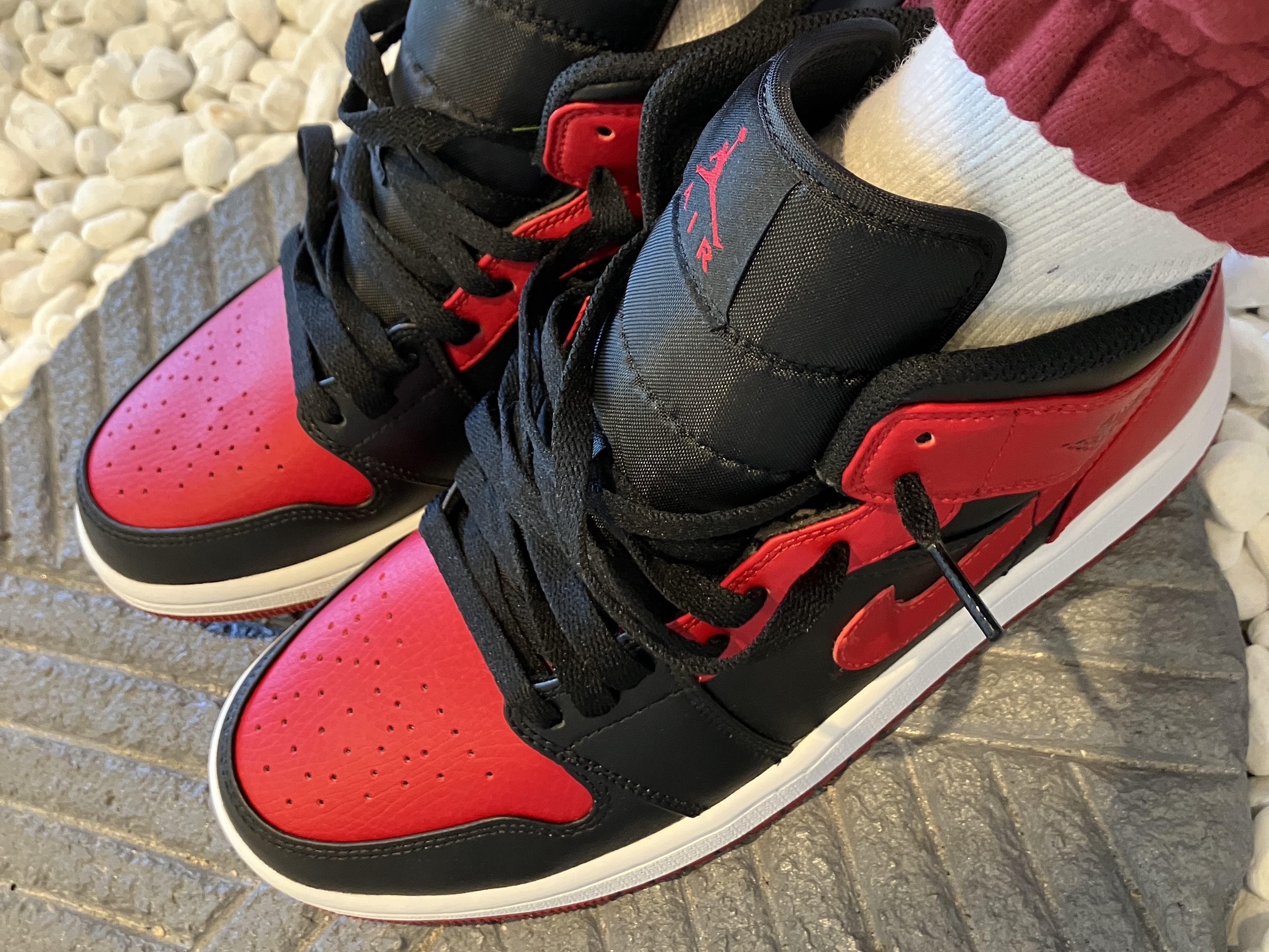 Jordan 1 Mid Bred Banned 2020 착용 스타일 - 2