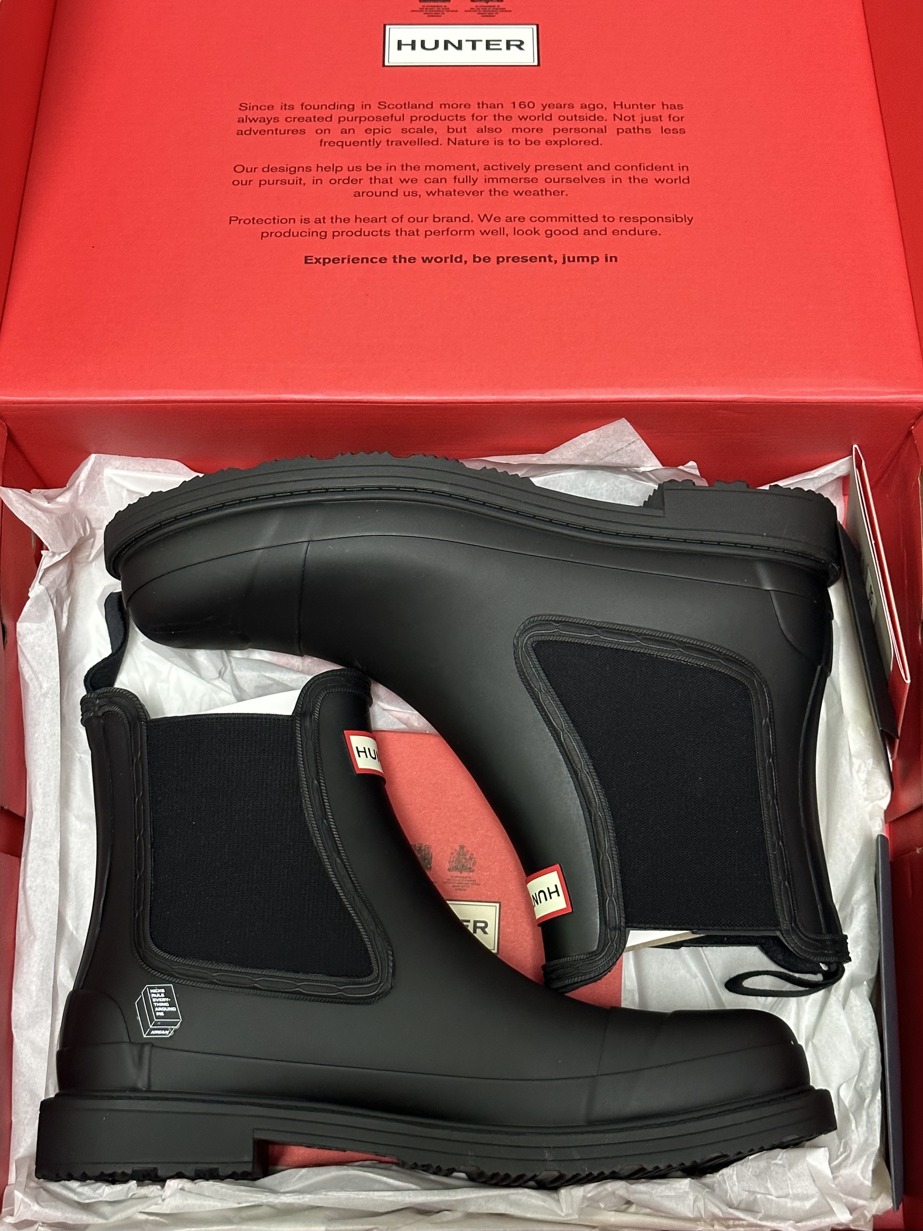 Hunter Commando Chelsea Boots Black 착용 스타일