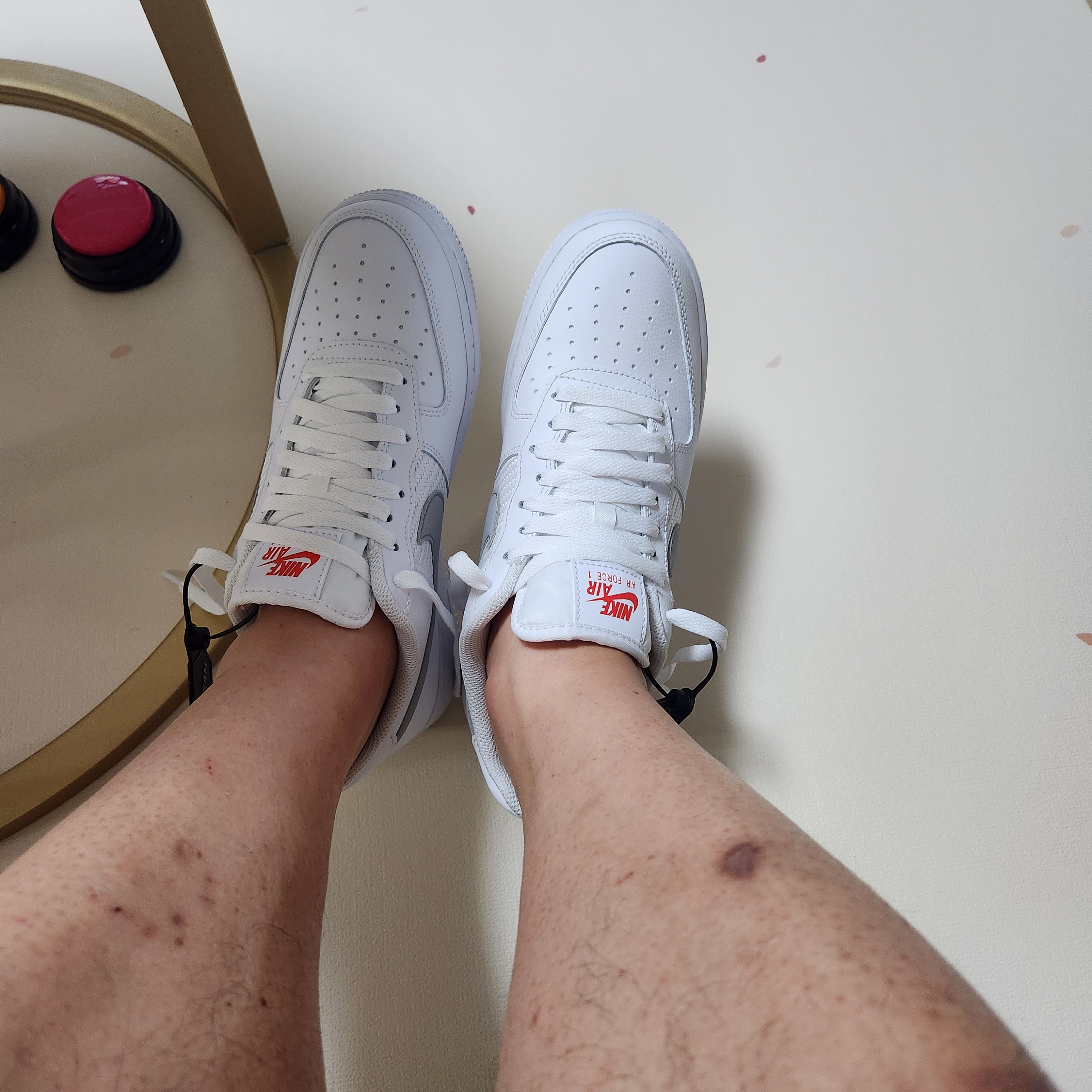 Nike Air Force 1 '07 White Wolf Grey 착용 스타일