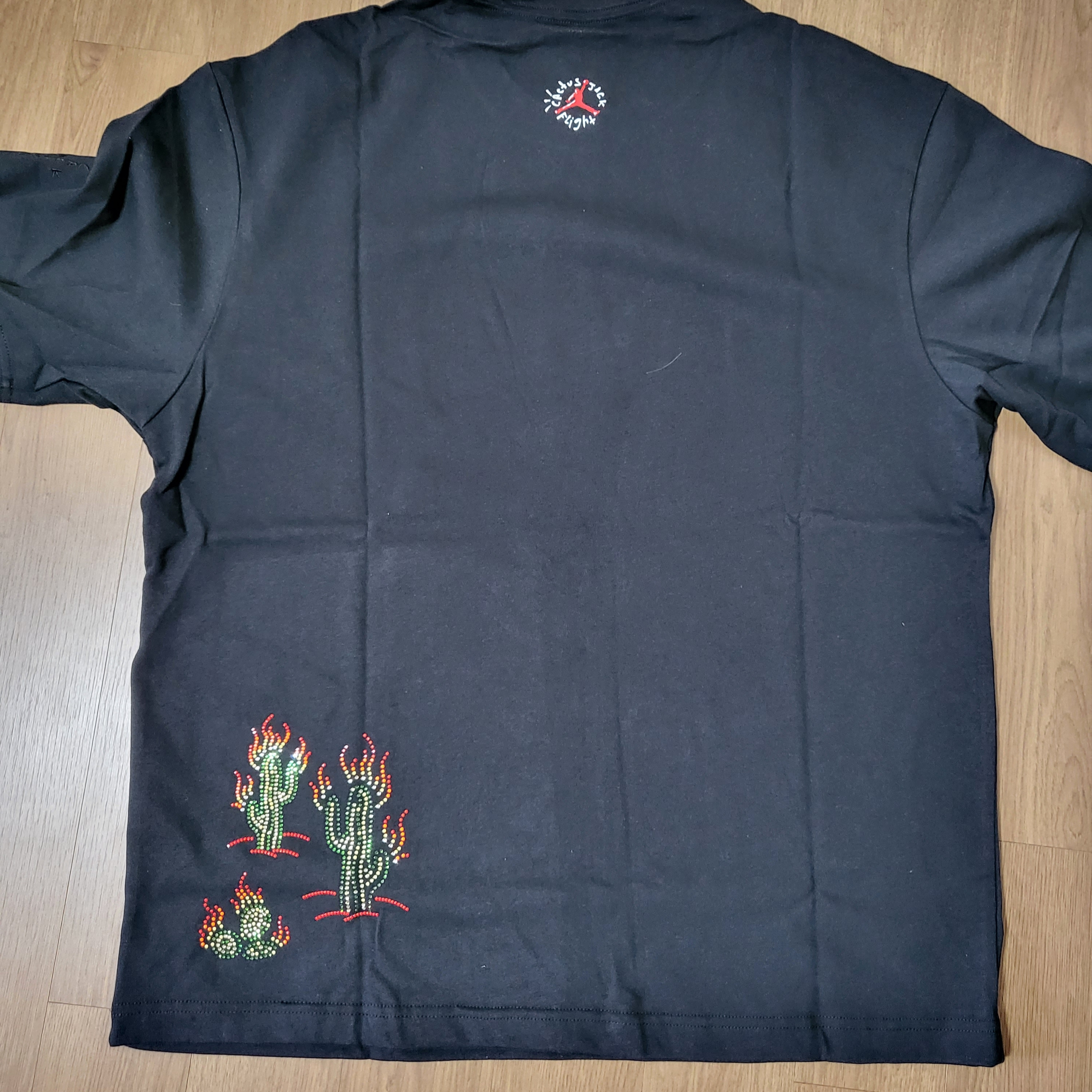 Jordan x Travis Scott T-Shirt Black - Asia 착용 스타일 - 2