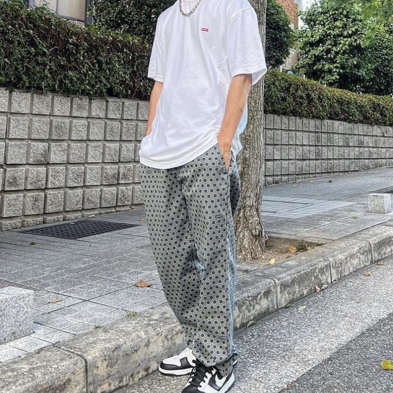 Supreme Small Box T-Shirt White 착용 스타일