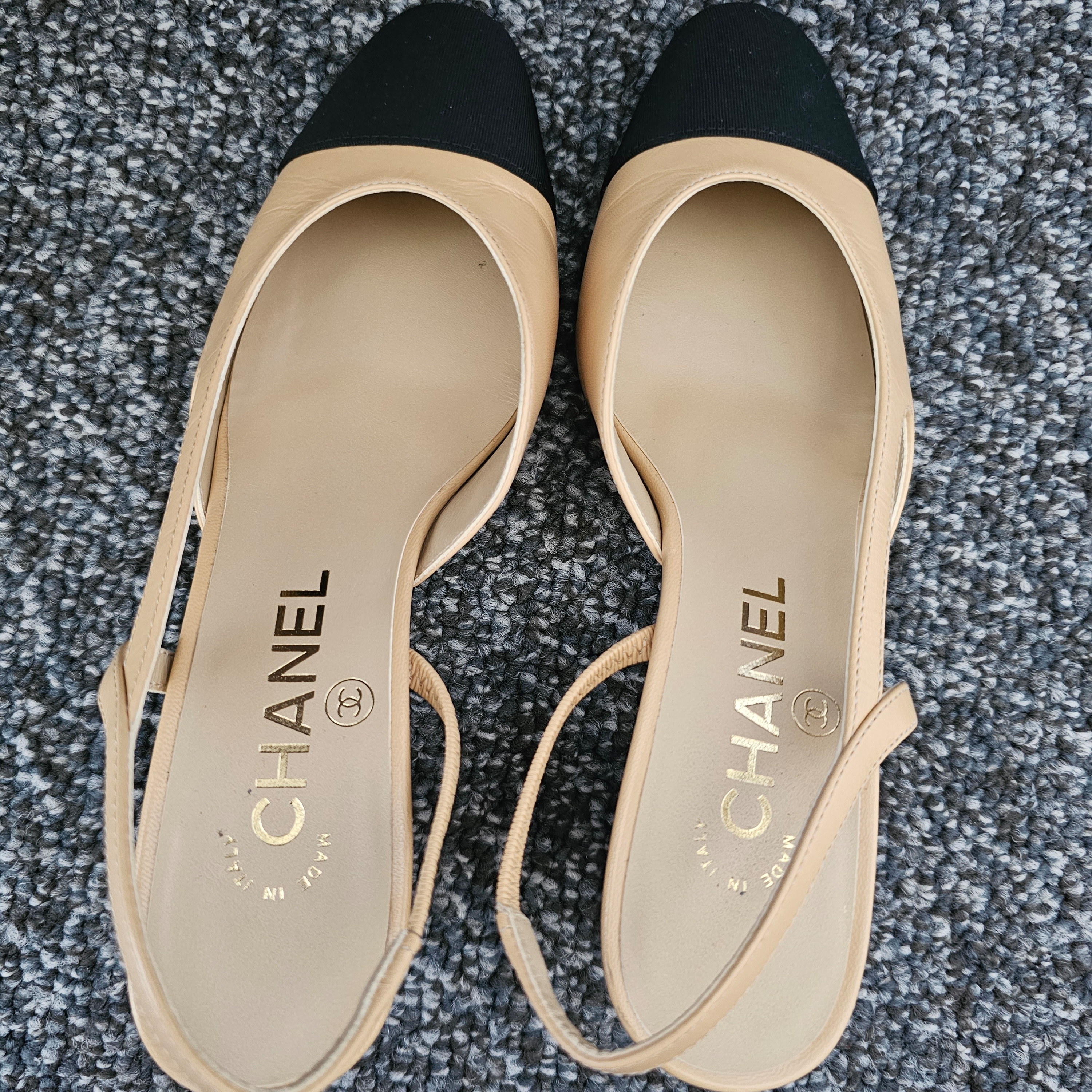 (W) Chanel Slingbacks Goatskin Grosgrain & Beige Black 착용 스타일