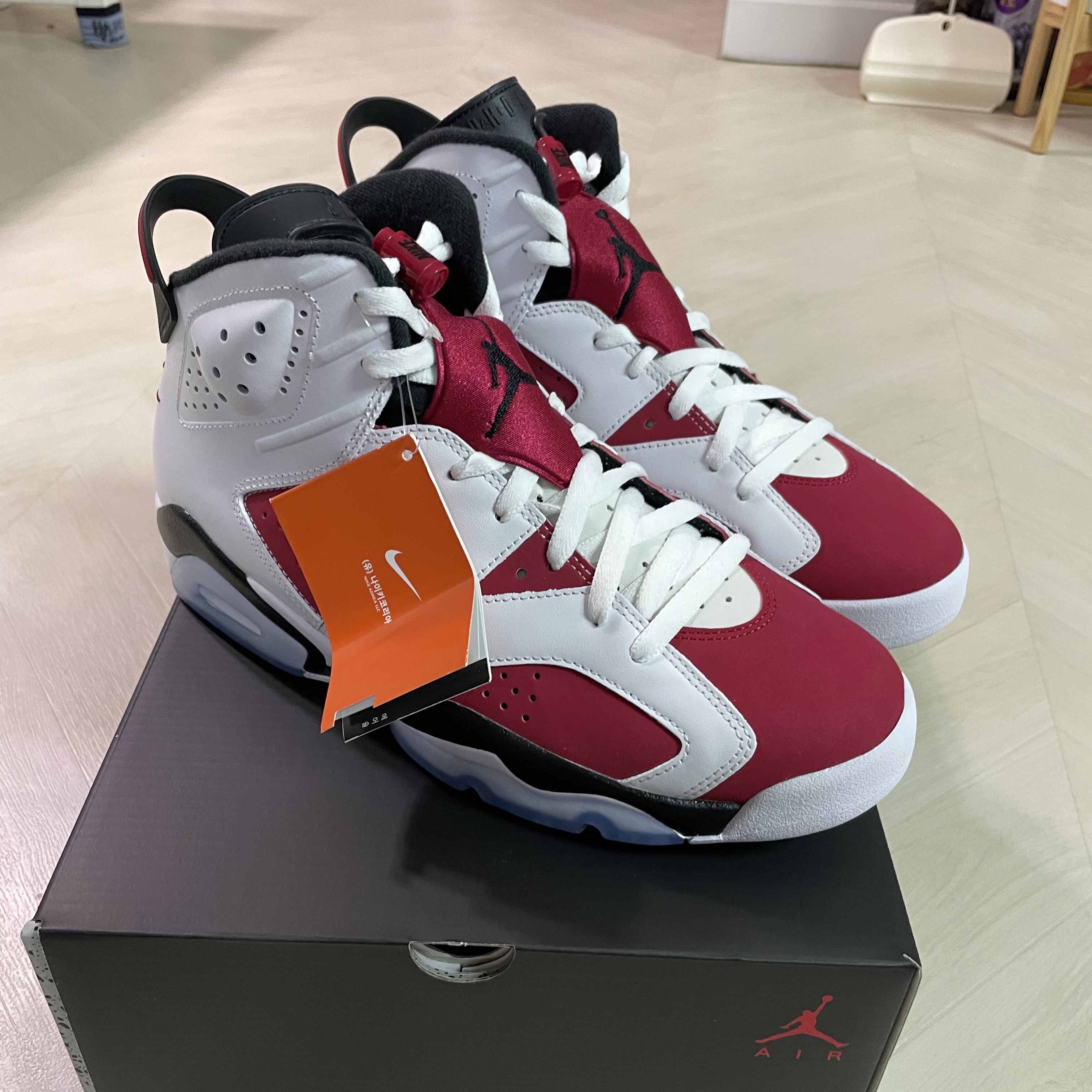 Jordan 6 Retro Carmine 2021 착용 스타일