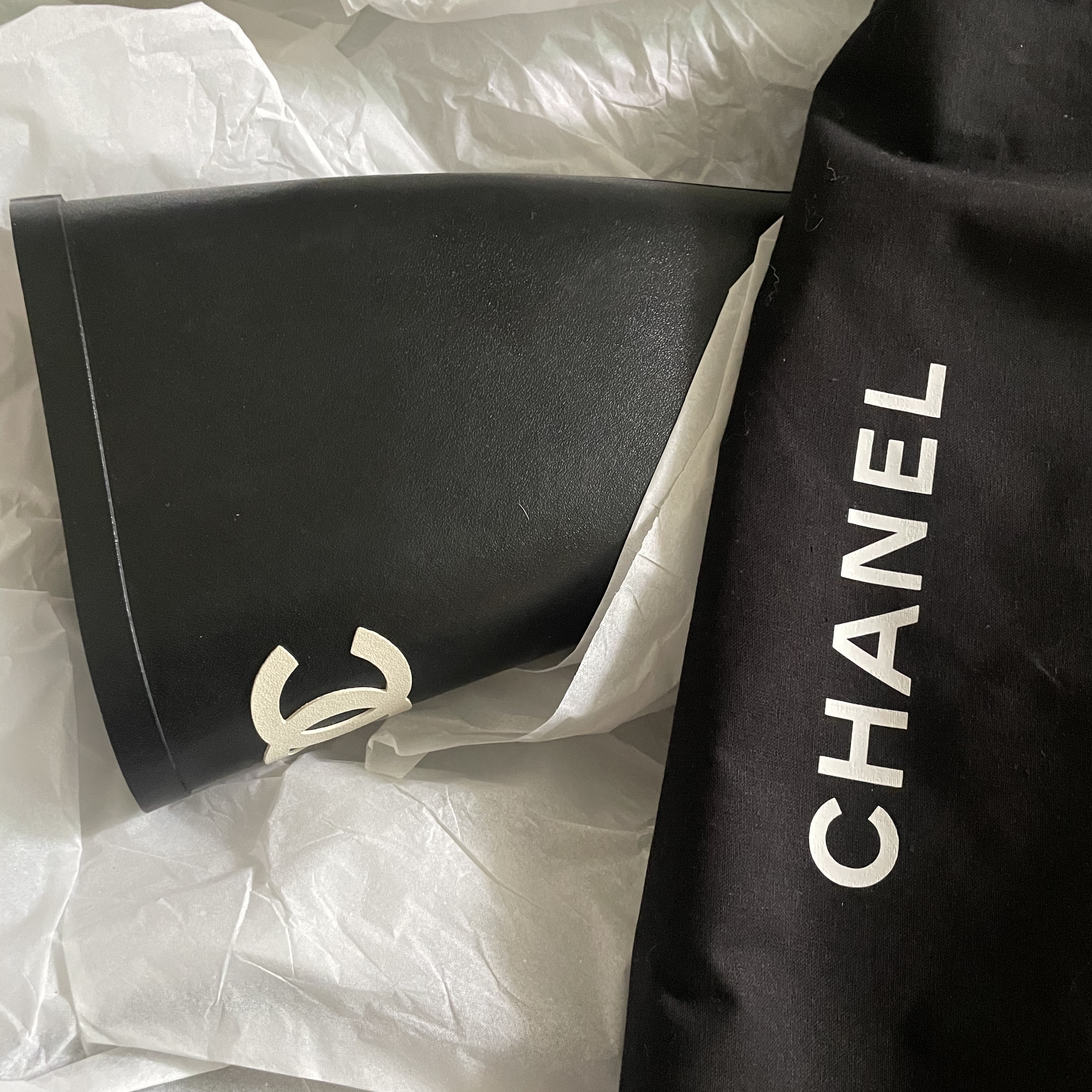 (W) Chanel Boots Caoutchouc & Black 착용 스타일