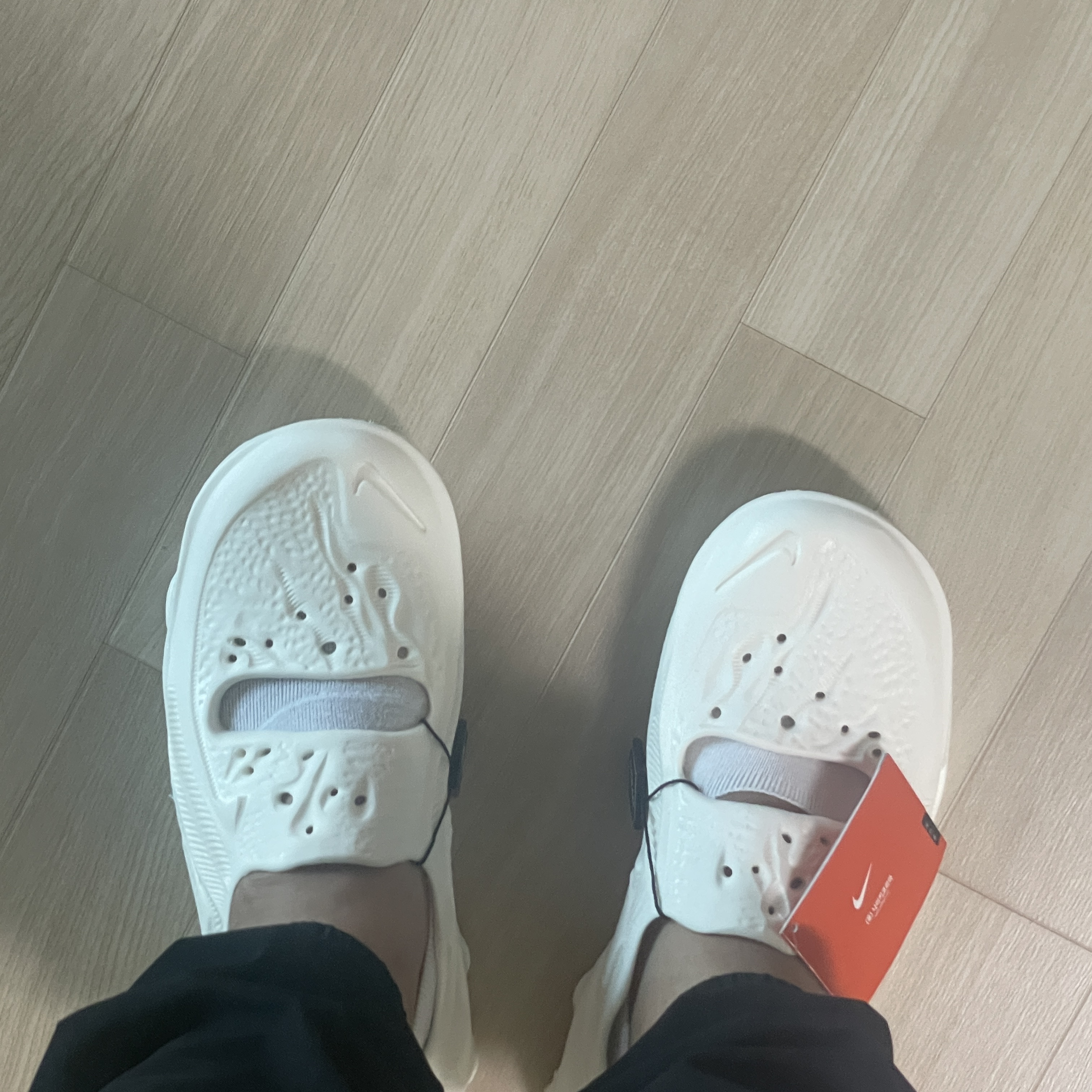 Nike ISPA Universal Natural 착용 스타일