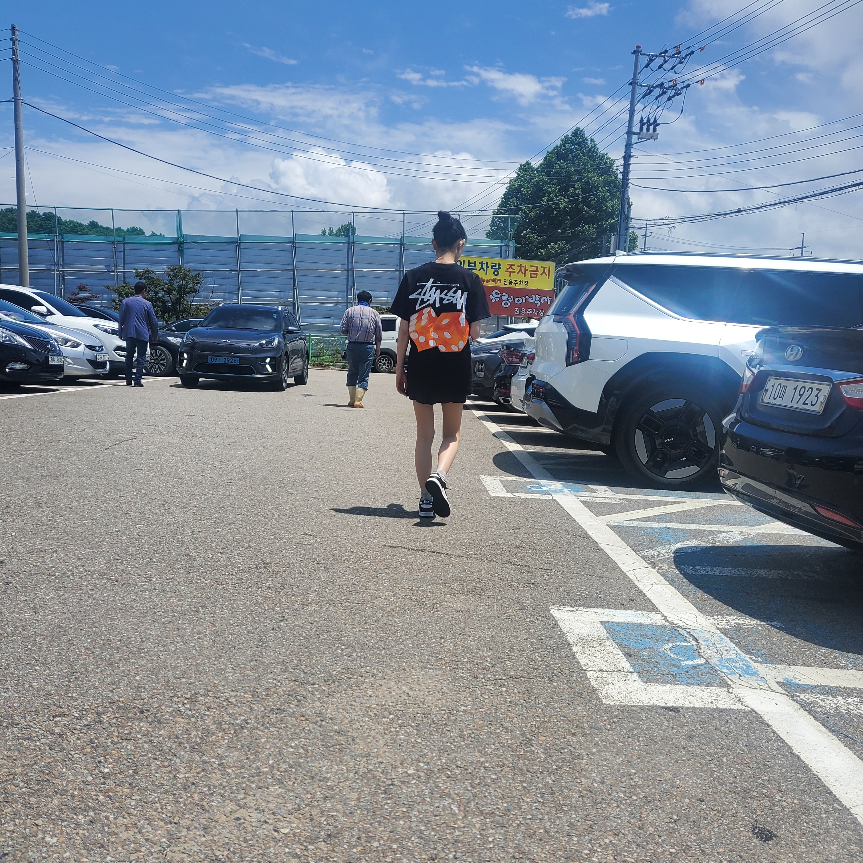 Stussy Diced Out T-Shirt Black, (GS) Nike Dunk Low Black 착용 스타일 - 3