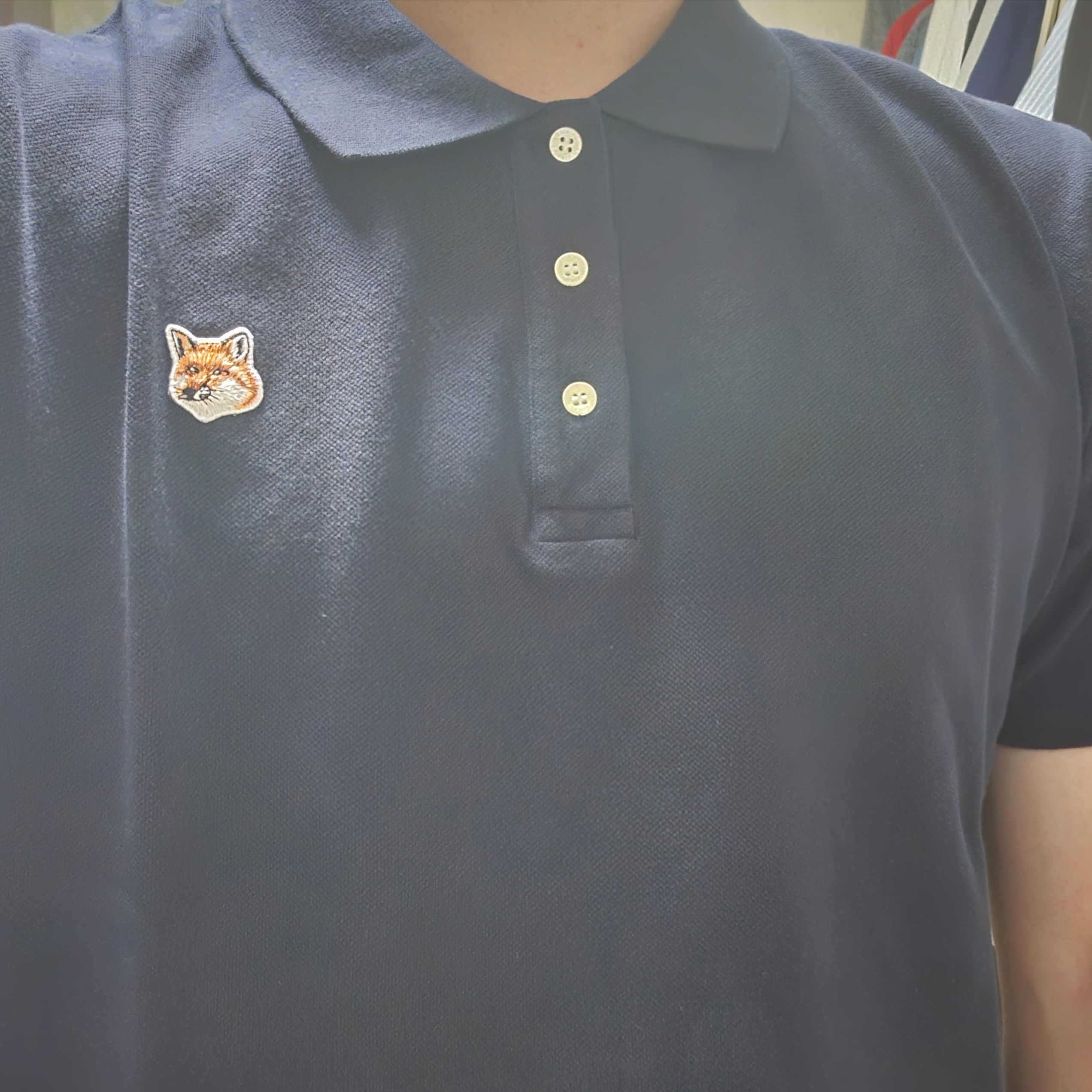 Maison Kitsune Fox Head Patch Classic Polo Navy 착용 스타일