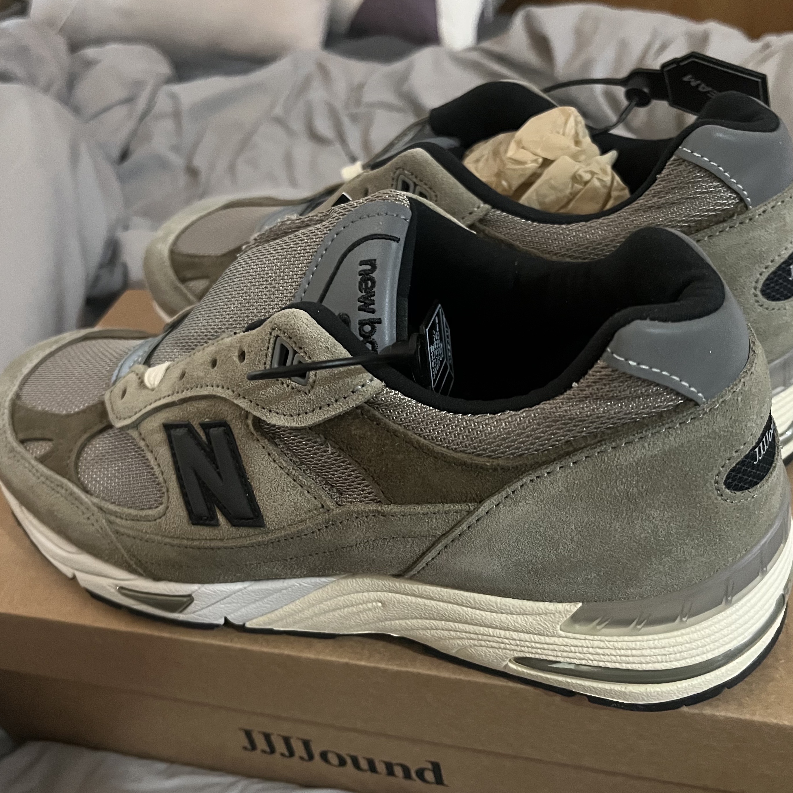 New Balance x JJJJound 991 Made in UK Grey 착용 스타일