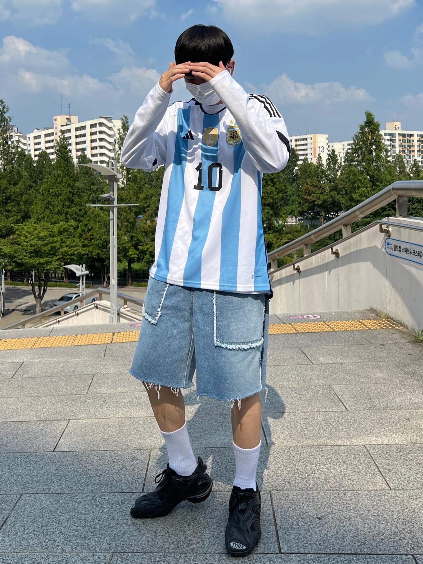 Adidas Argentina Home Jersey 2022 Winners 3-Star White Light Blue - KR Sizing (Non Marking Ver.), Adidas Argentina Home Jersey 2022 Winners 3-Star White Light Blue - US Sizing (Non Marking Ver.) 착용 스타일