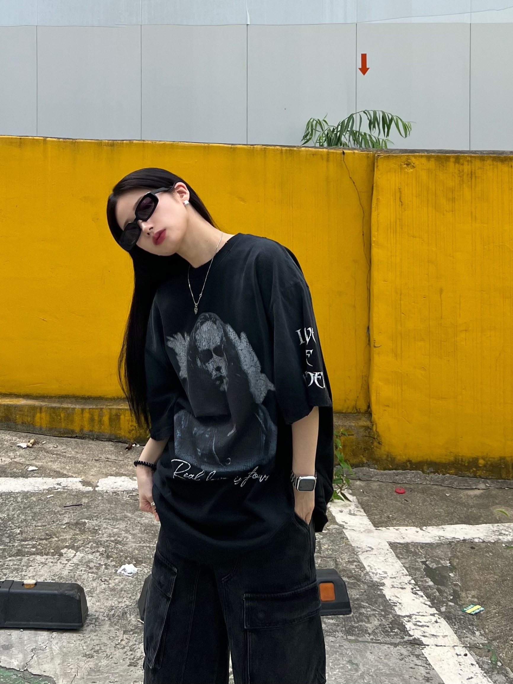 Project G/R Crow Worldtour T-Shirt Washed Black, Nike Air Force 1 '07 WB Flax 착용 스타일 - 2
