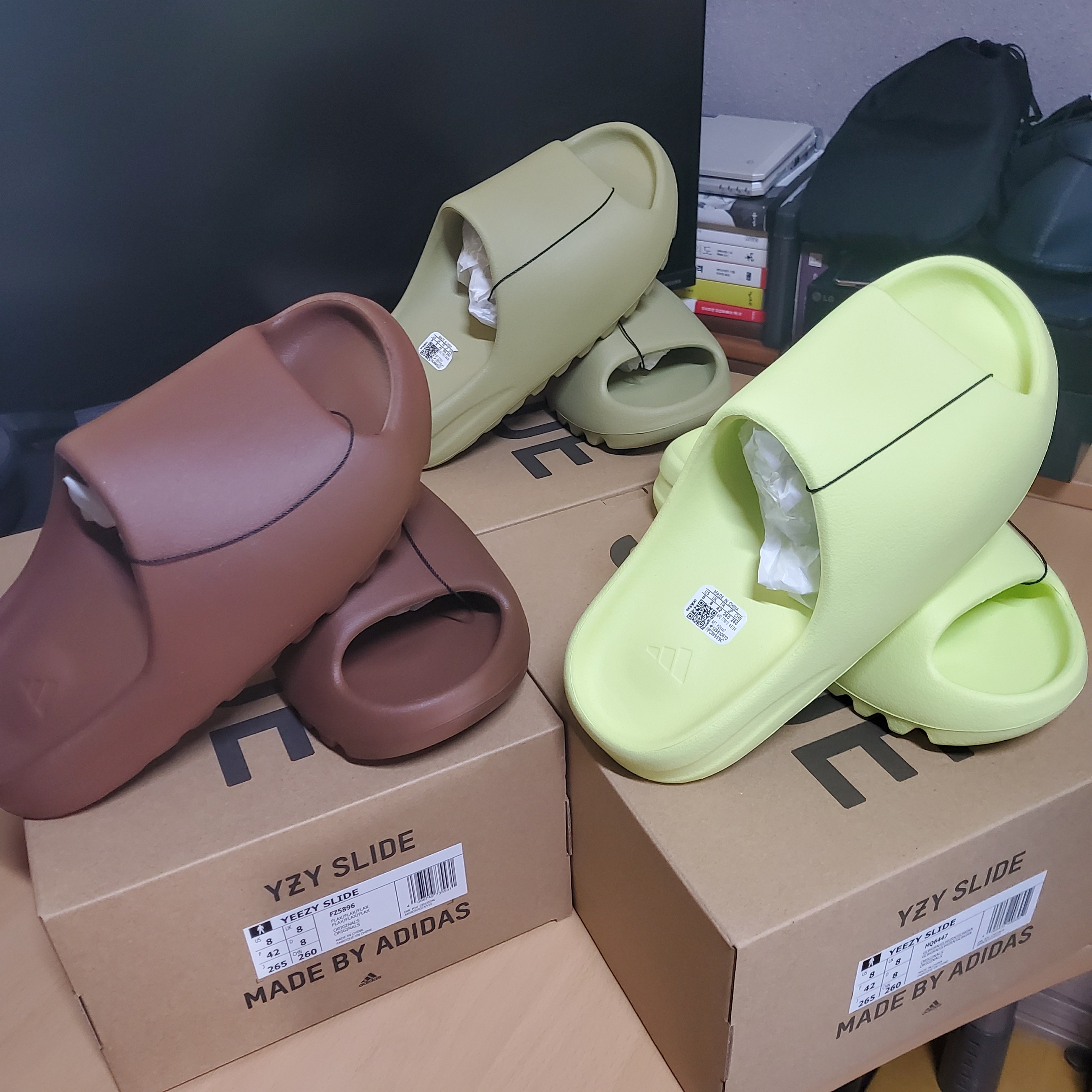 Adidas Yeezy Slide Resin 2022, Adidas Yeezy Slide Flax 착용 스타일