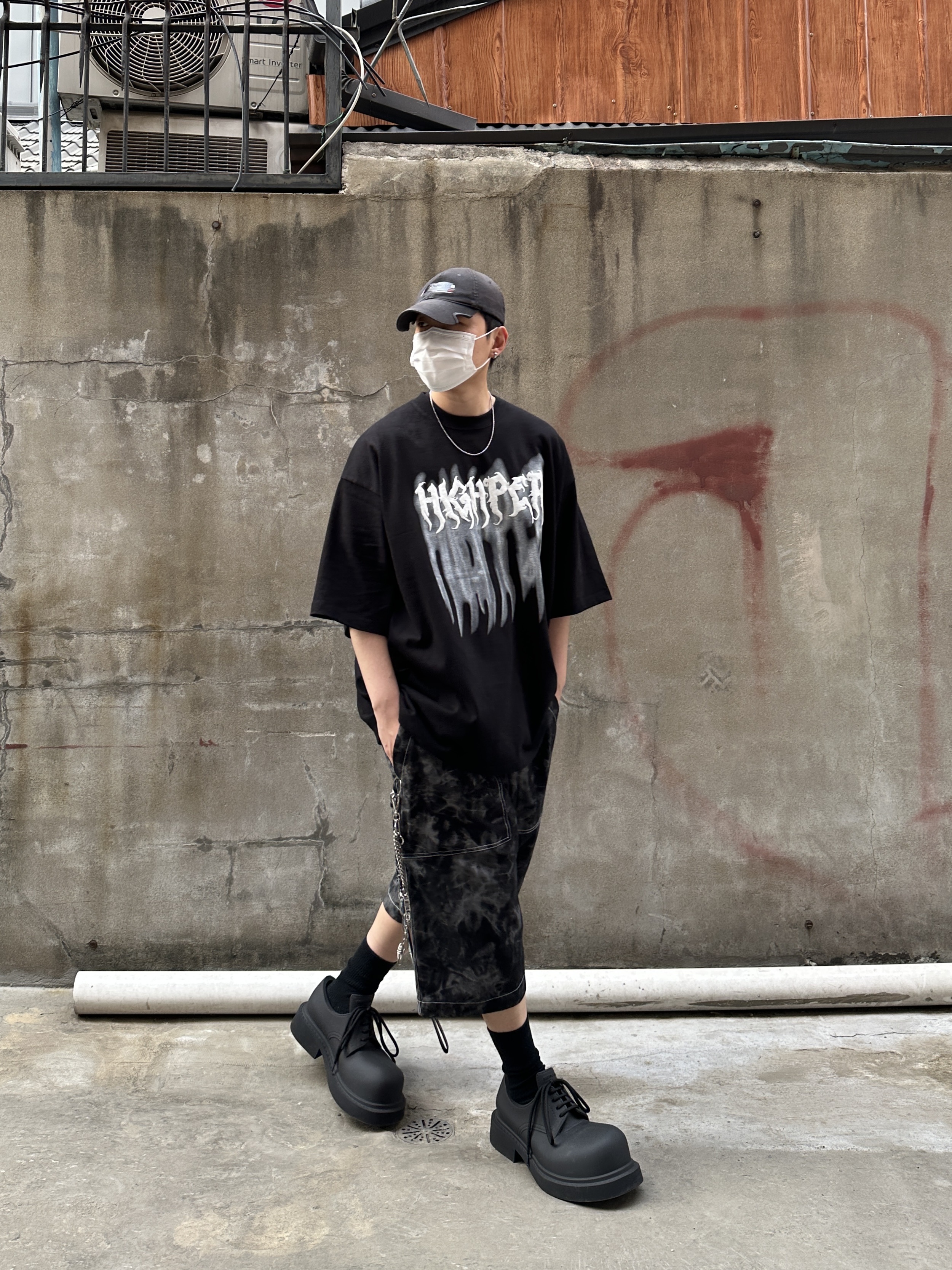 Balenciaga Steroid Derby Black, Balenciaga Gaffer Cap Black 착용 스타일 - 4