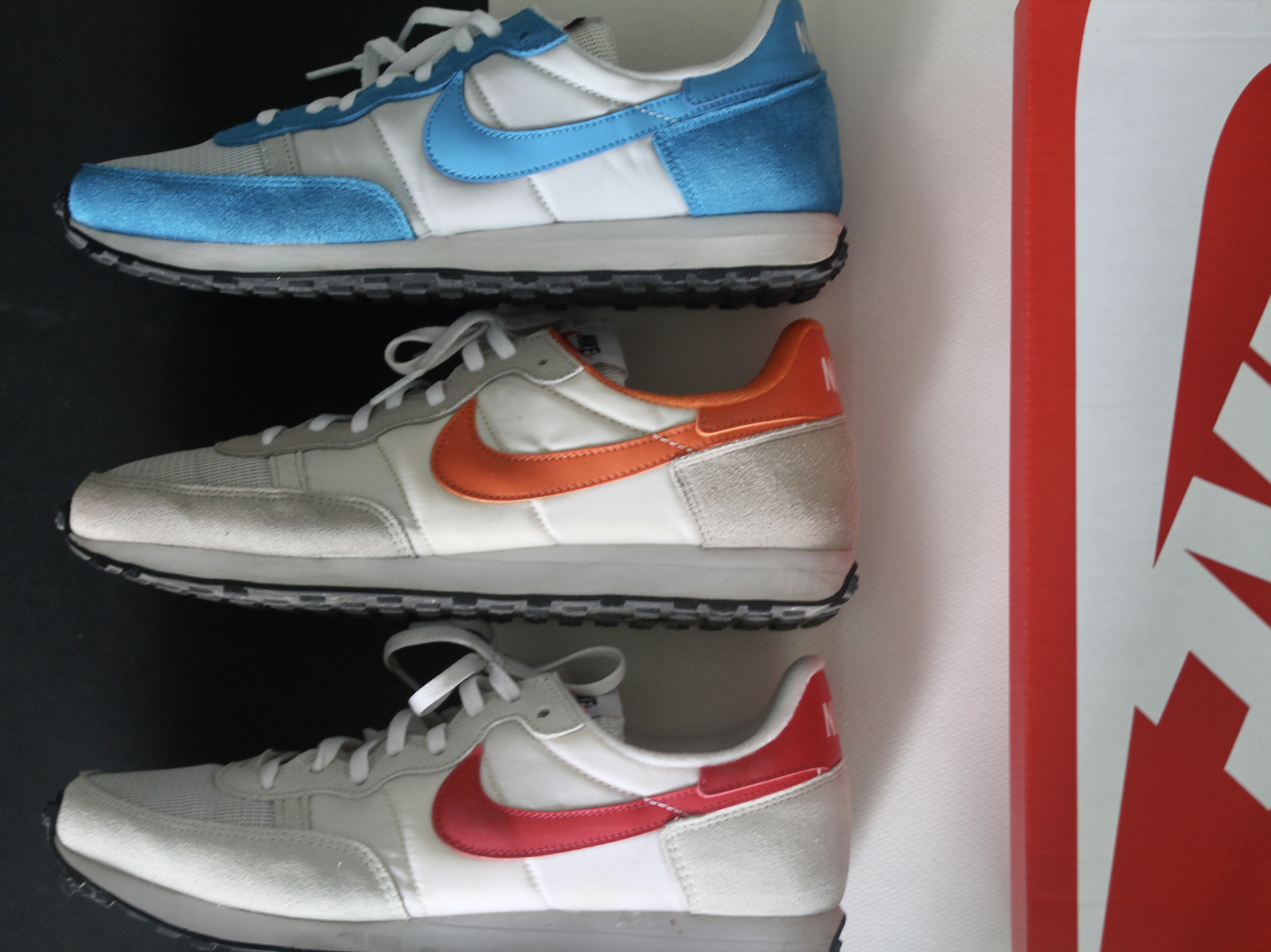 Nike Challenger OG Laser Blue, Nike Challenger OG Light Bone Starfish 착용 스타일 - 2