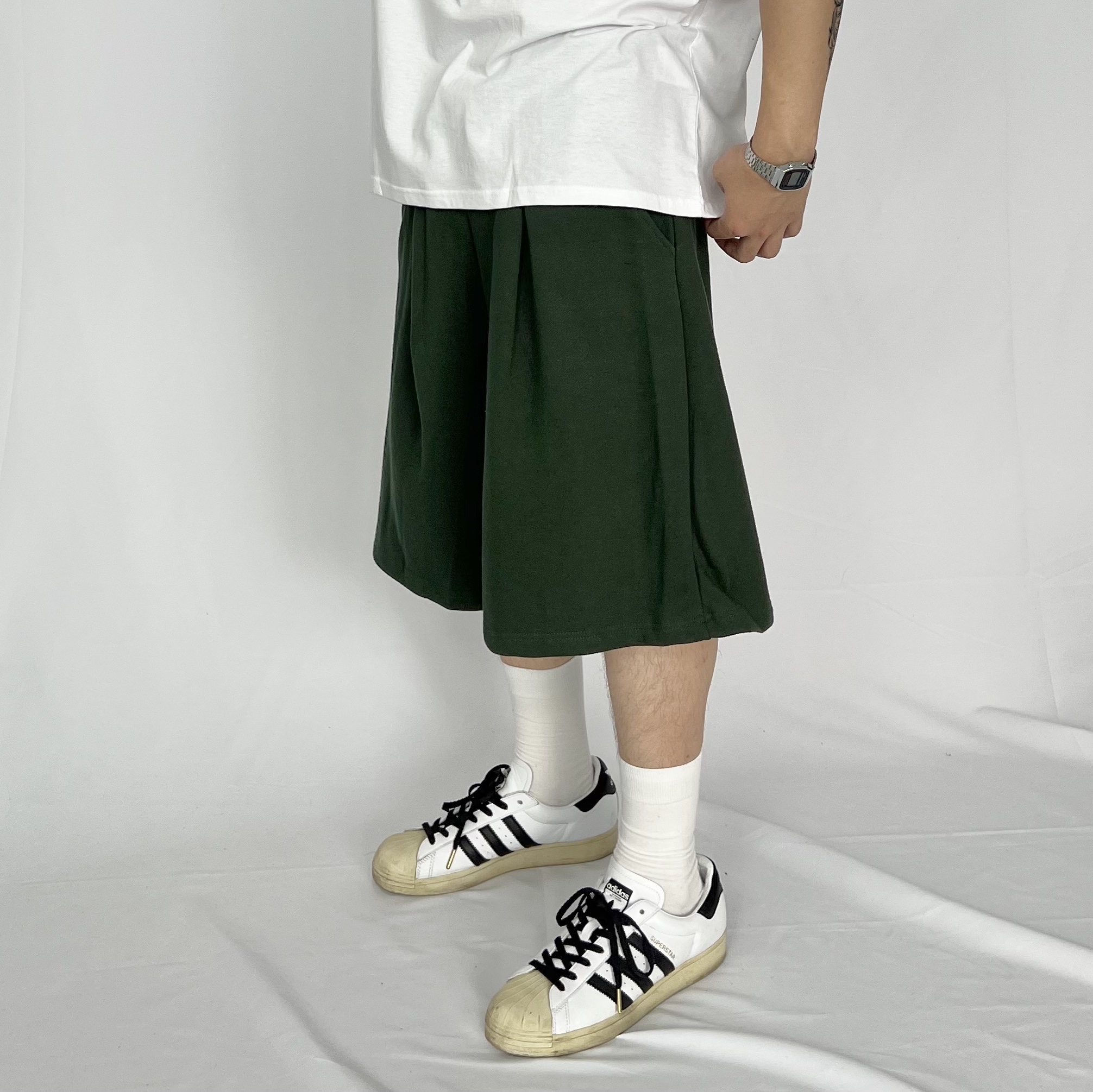 Adidas Superstar Premium White Black, Nike Air Force 1 '07 WB Flax 착용 스타일 - 1