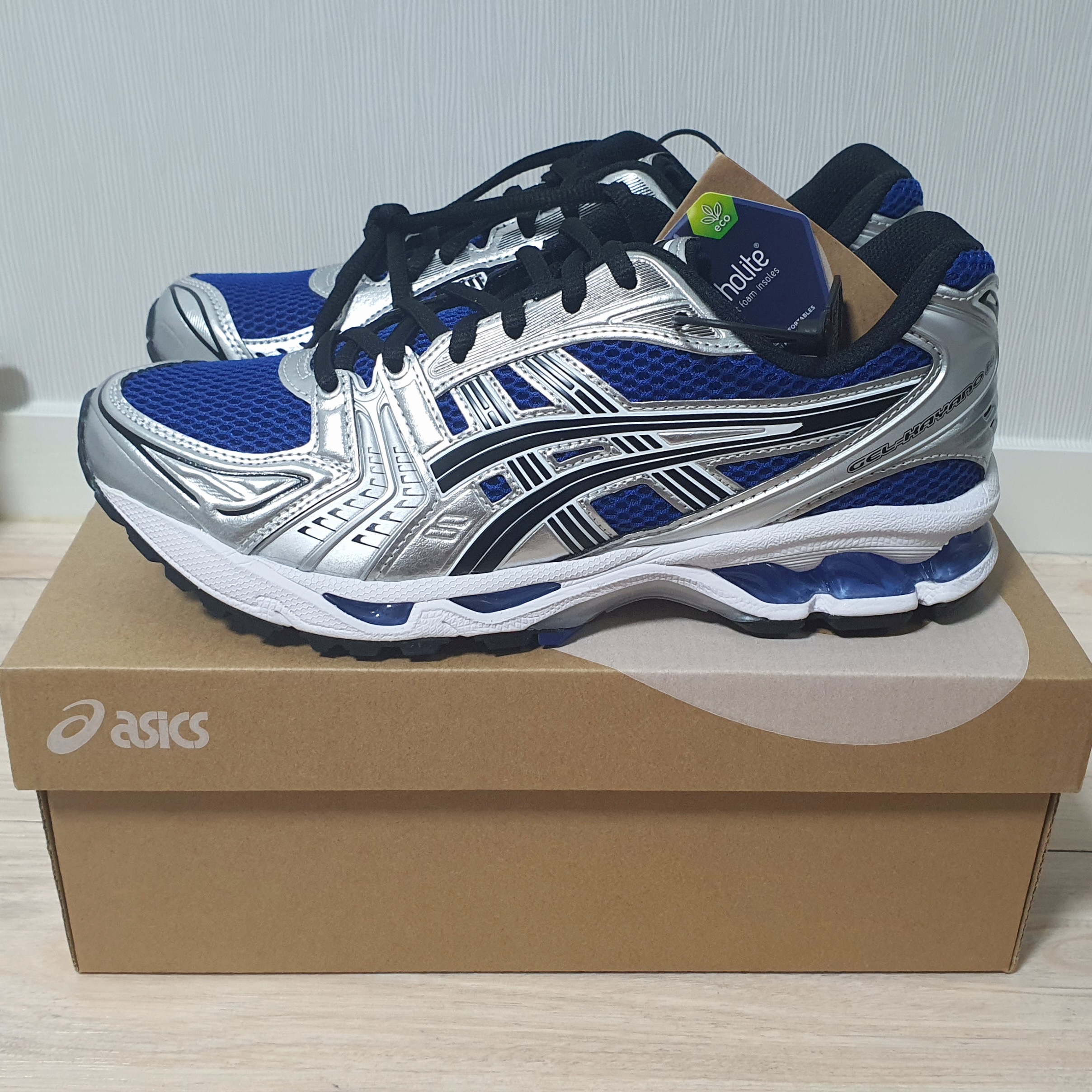 Asics Gel-Kayano 14 Monaco Blue Black 착용 스타일