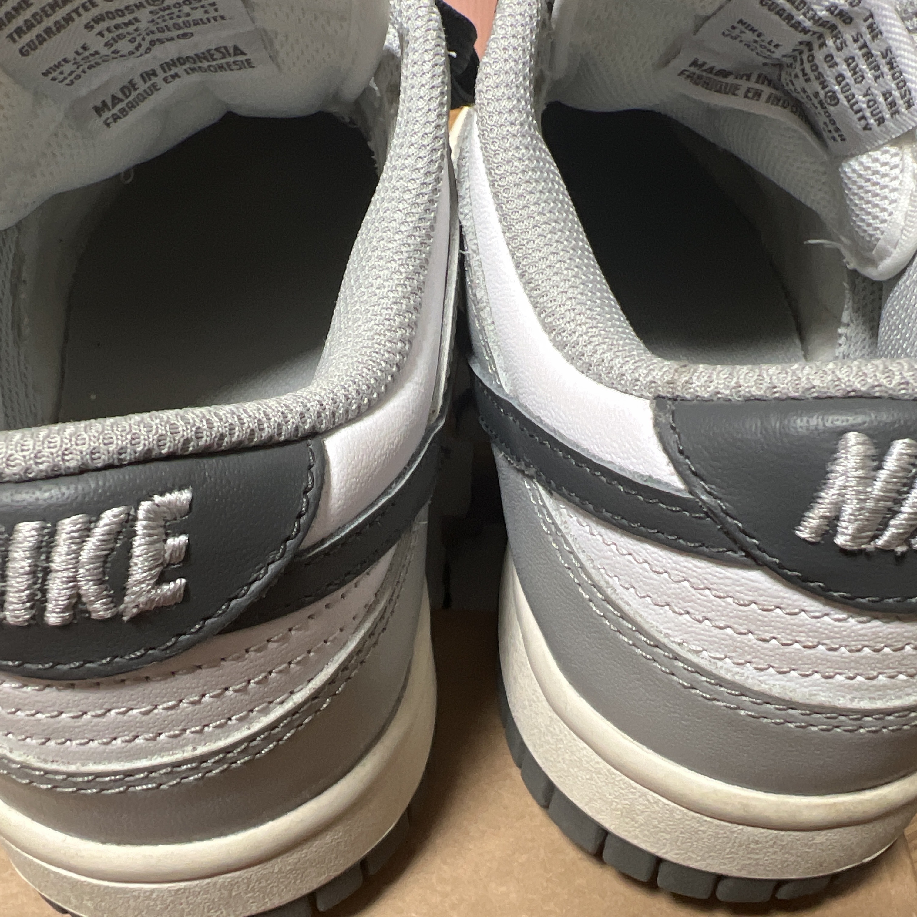 (W) Nike Dunk Low Light Smoke Grey 착용 스타일 - 3