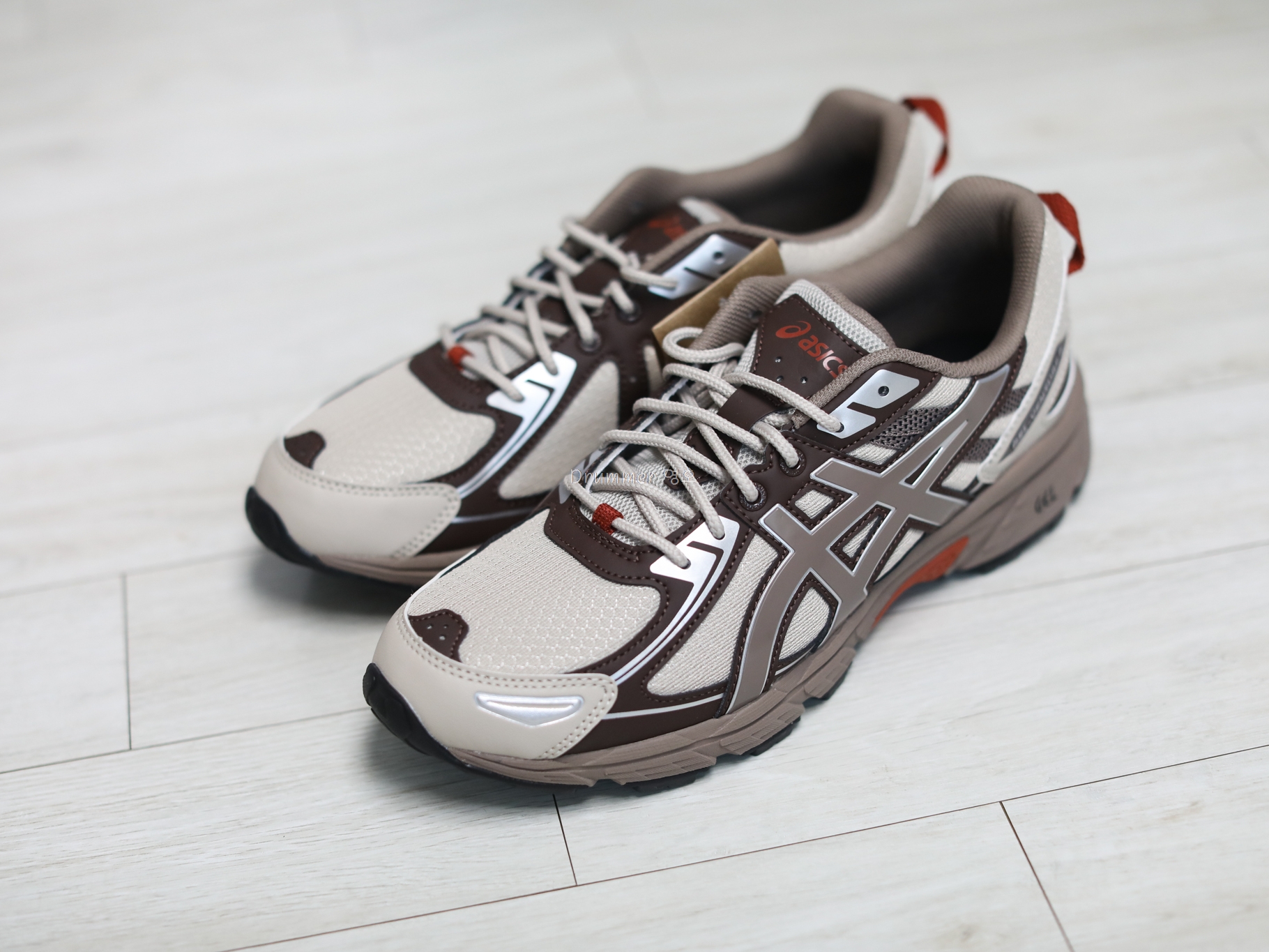 (W) Asics Gel-Venture 6 Simply Taupe 착용 스타일