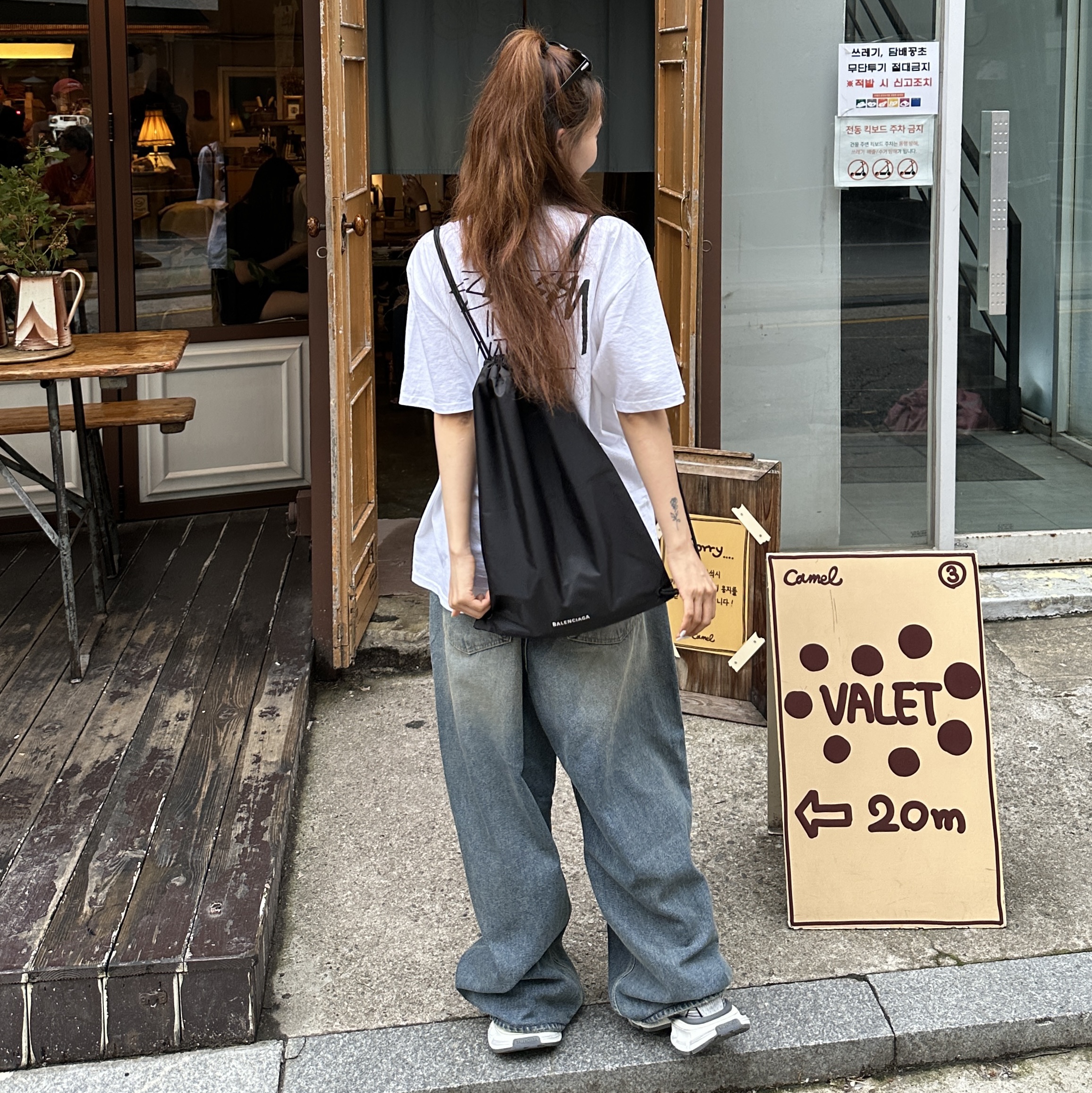 Stussy Tribe Stack T-Shirt White, (W) Balenciaga 3XL Sneakers Grey White Red 착용 스타일 - 3