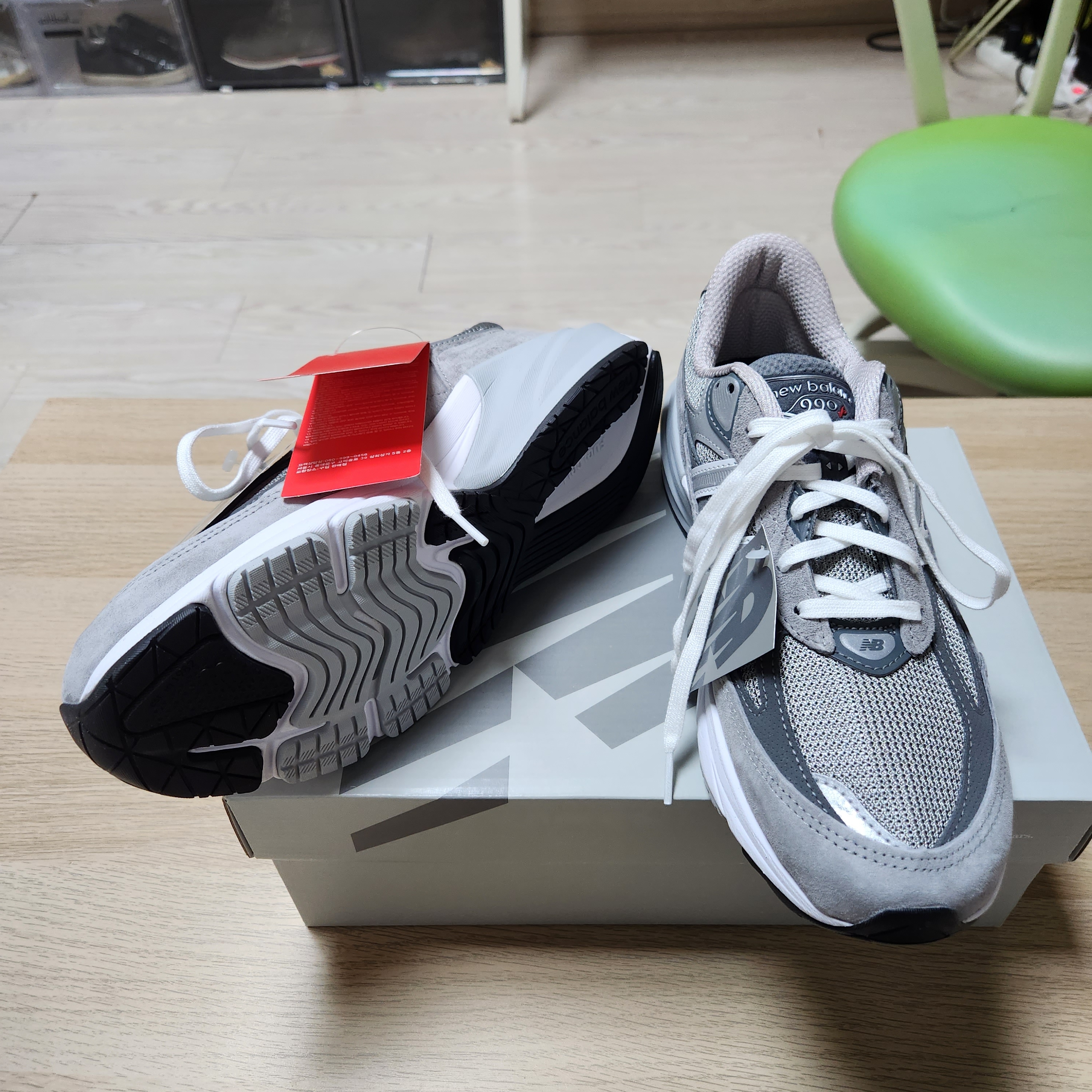 New Balance 990v6 Made in USA Grey - D Standard 착용 스타일 - 5