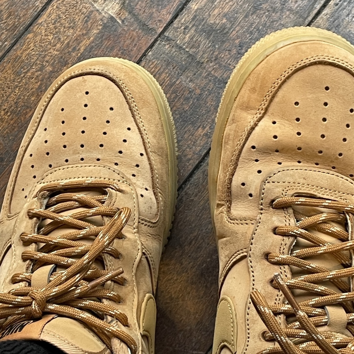 Nike Air Force 1 '07 WB Flax 착용 스타일