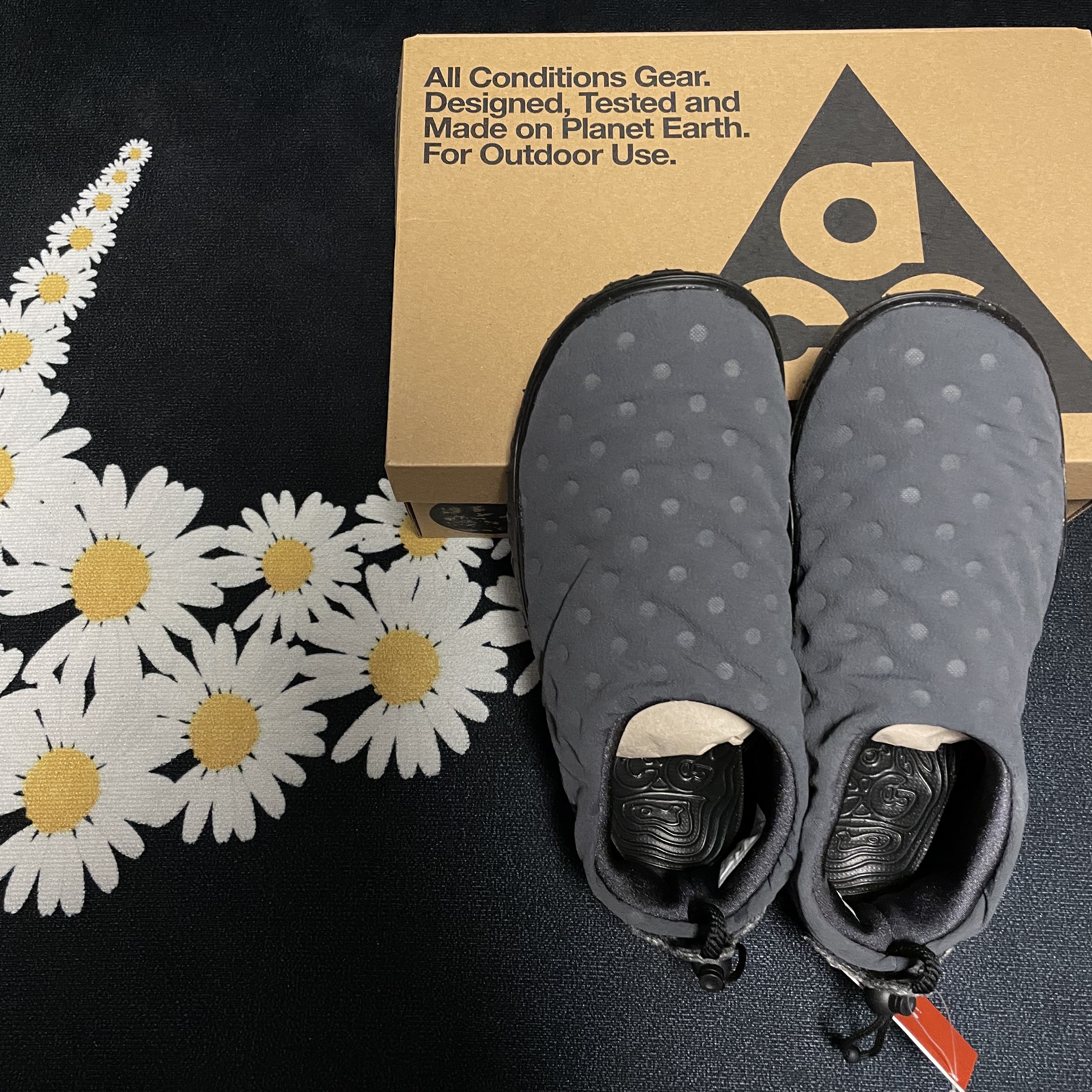 Nike ACG Moc Anthracite 착용 스타일 - 2