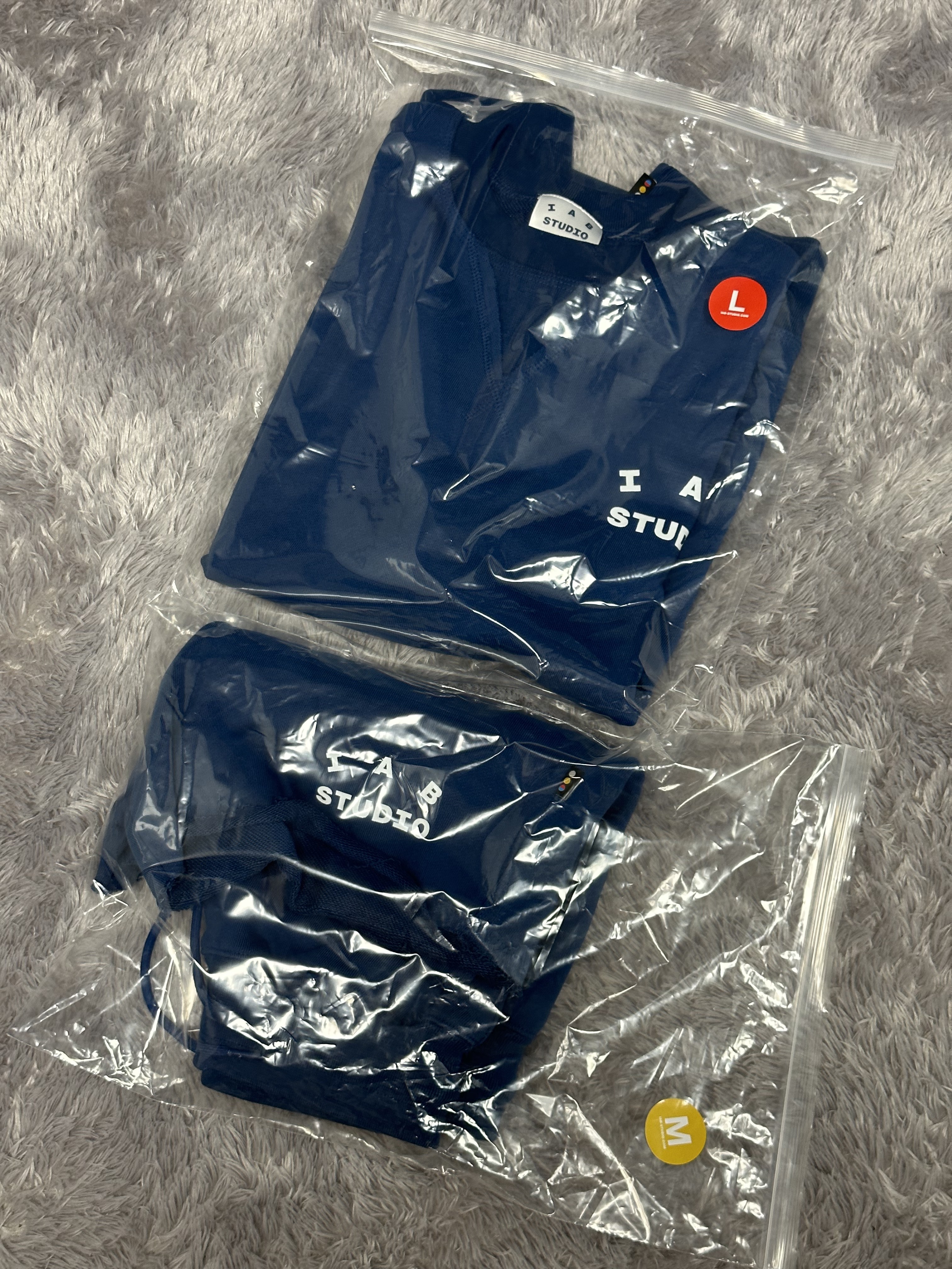 IAB Studio Heavy Short Sleeve Sweatshirt Navy - 23FW, IAB Studio Heavy Sweatshorts Navy - 23FW 착용 스타일