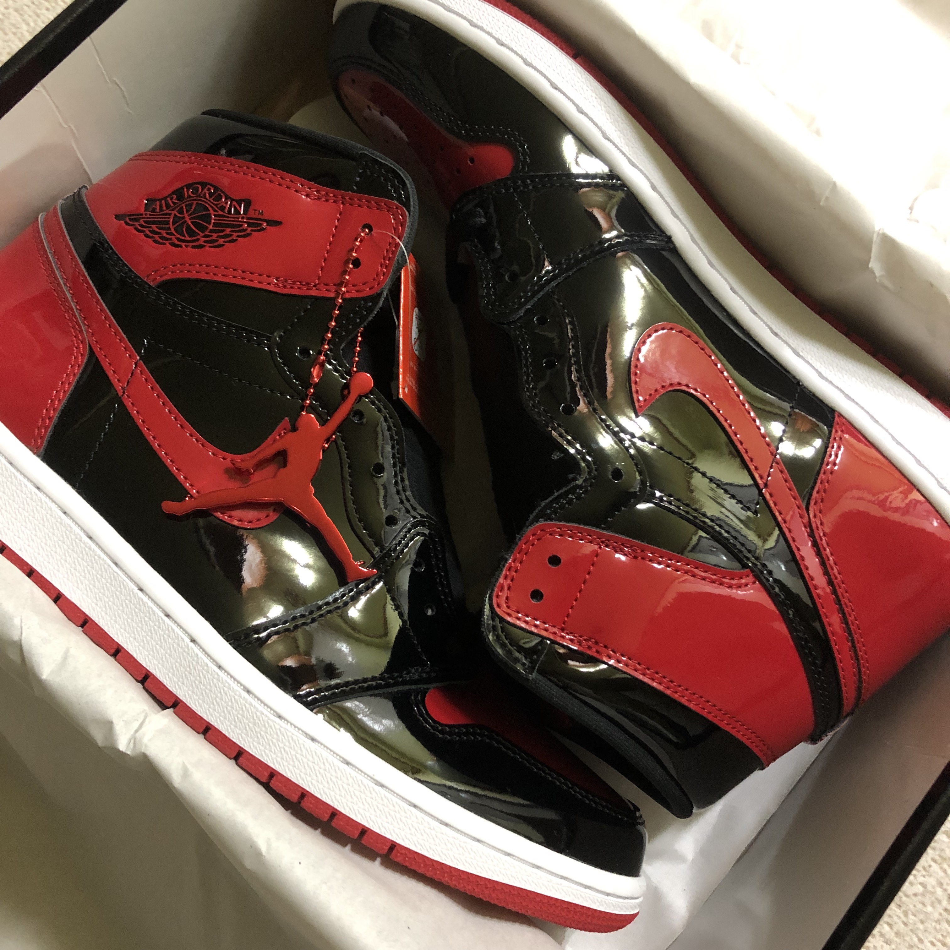 Jordan 1 Retro High OG Patent Bred 착용 스타일