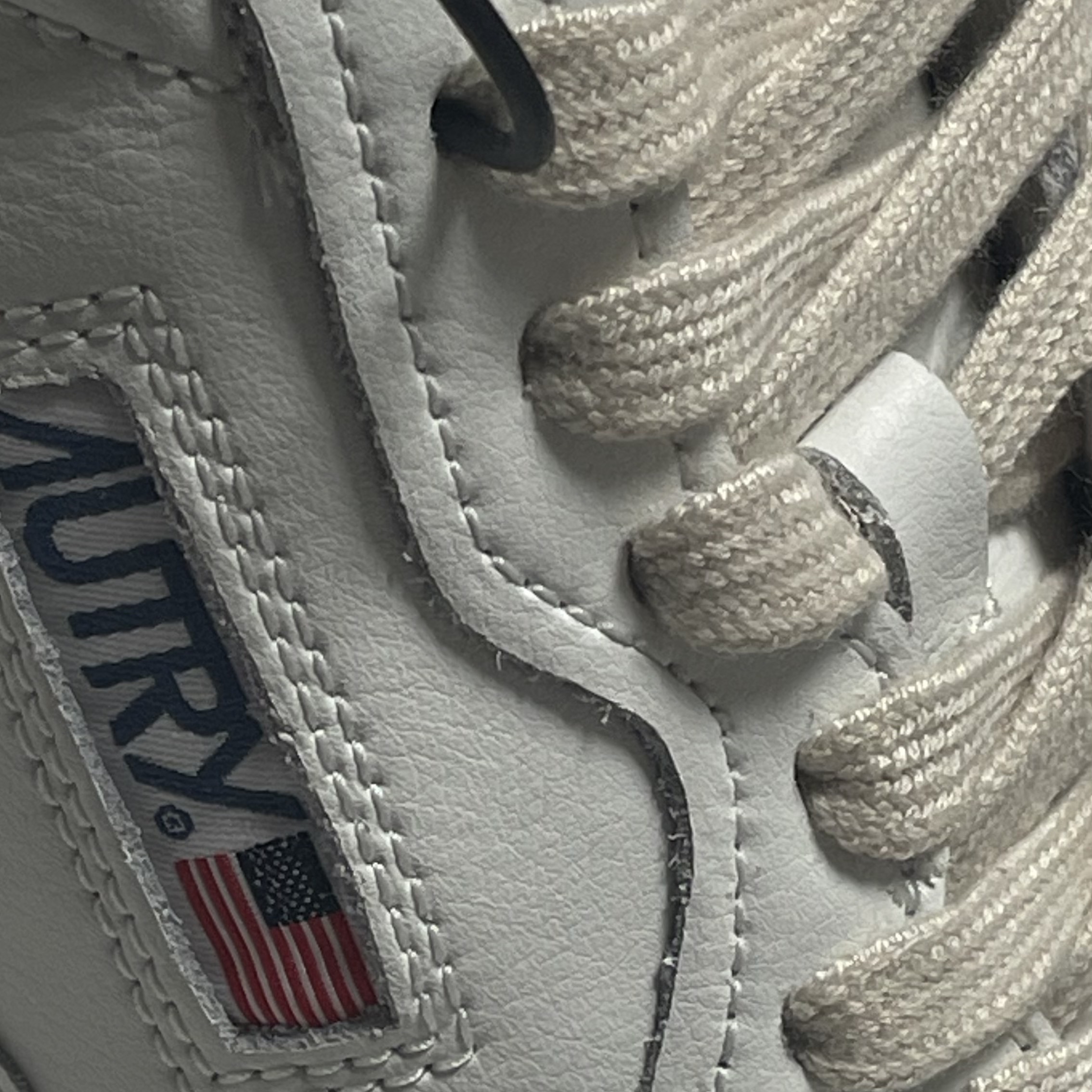 Autry Medalist Low Leather Sneakers White 착용 스타일 - 1