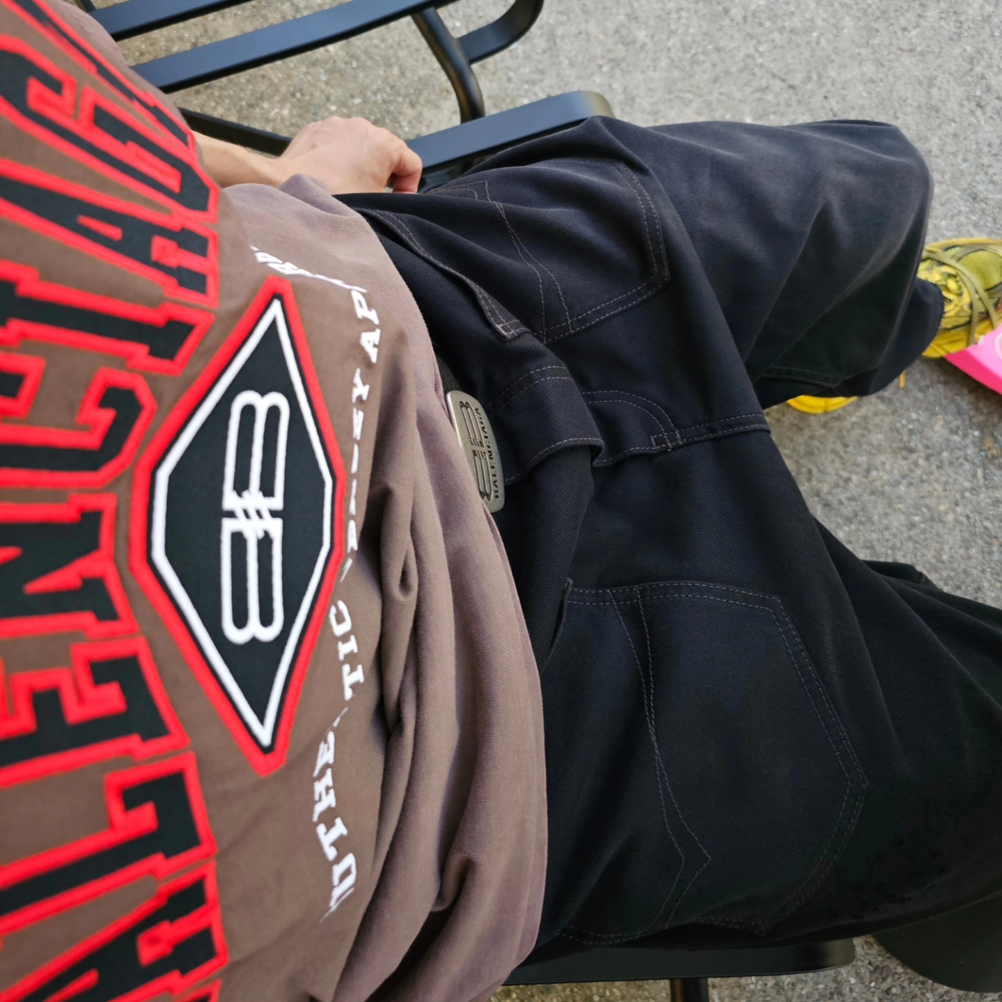 Balenciaga Logo Cotton Oversized T-Shirt Black, Balenciaga 3XL Sneakers Yellow Black 착용 스타일 - 4