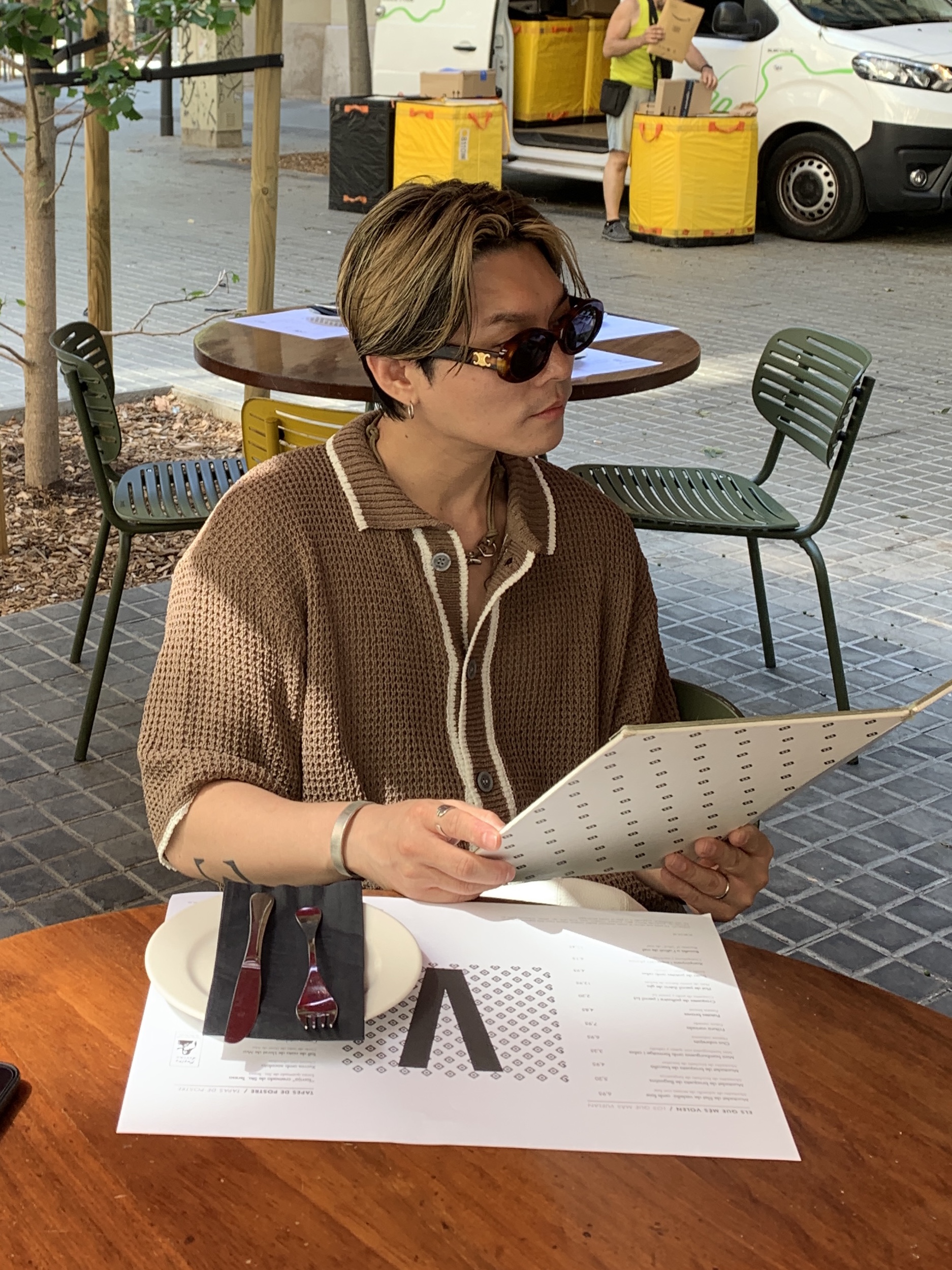Clarks Desert Trek Suede Sand, Lemaire Croissant Coin Purse Necklace Soft Grained Leather Chalk 착용 스타일 - 4