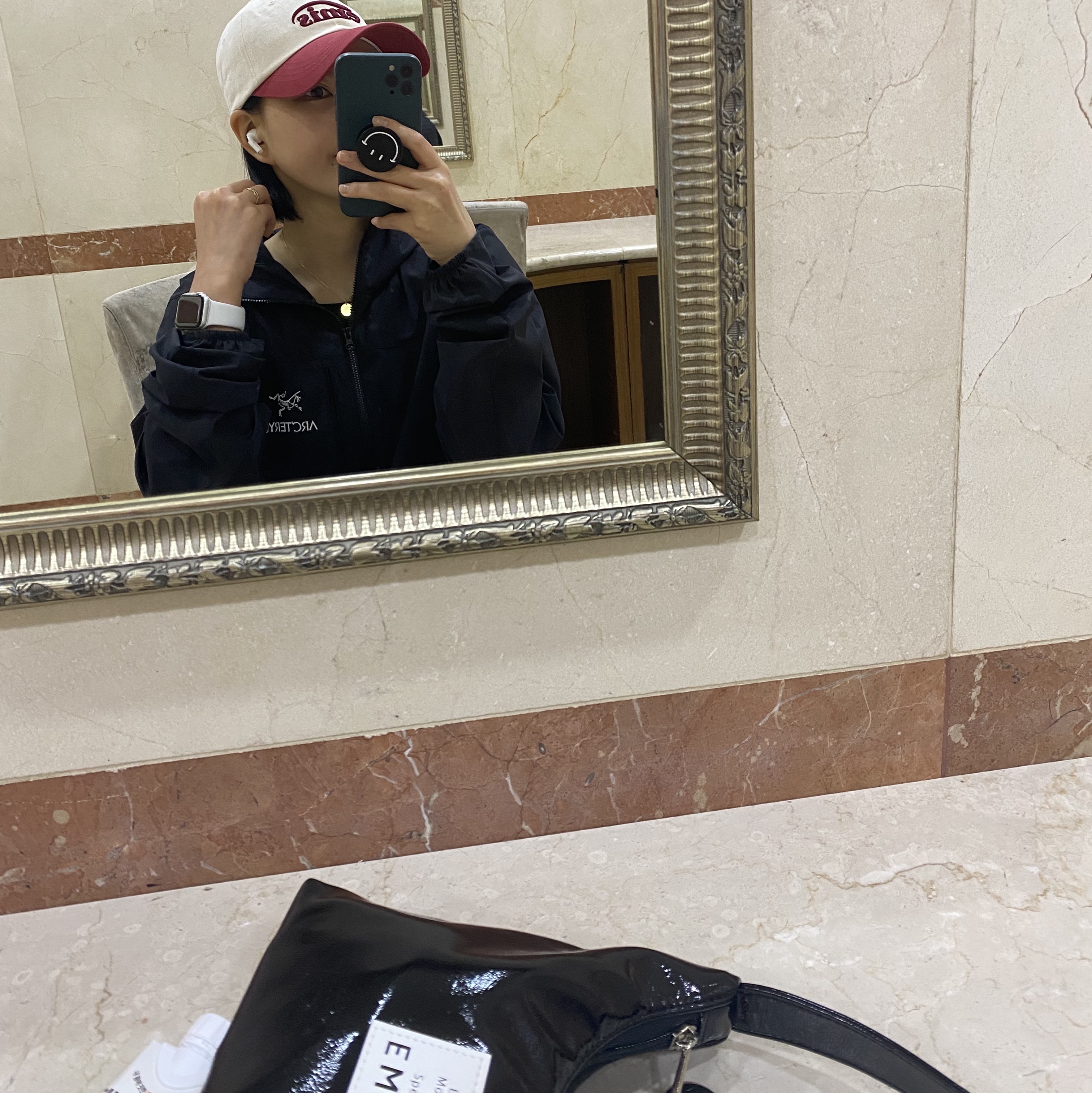Arc'teryx Squamish Hoody Black 착용 스타일