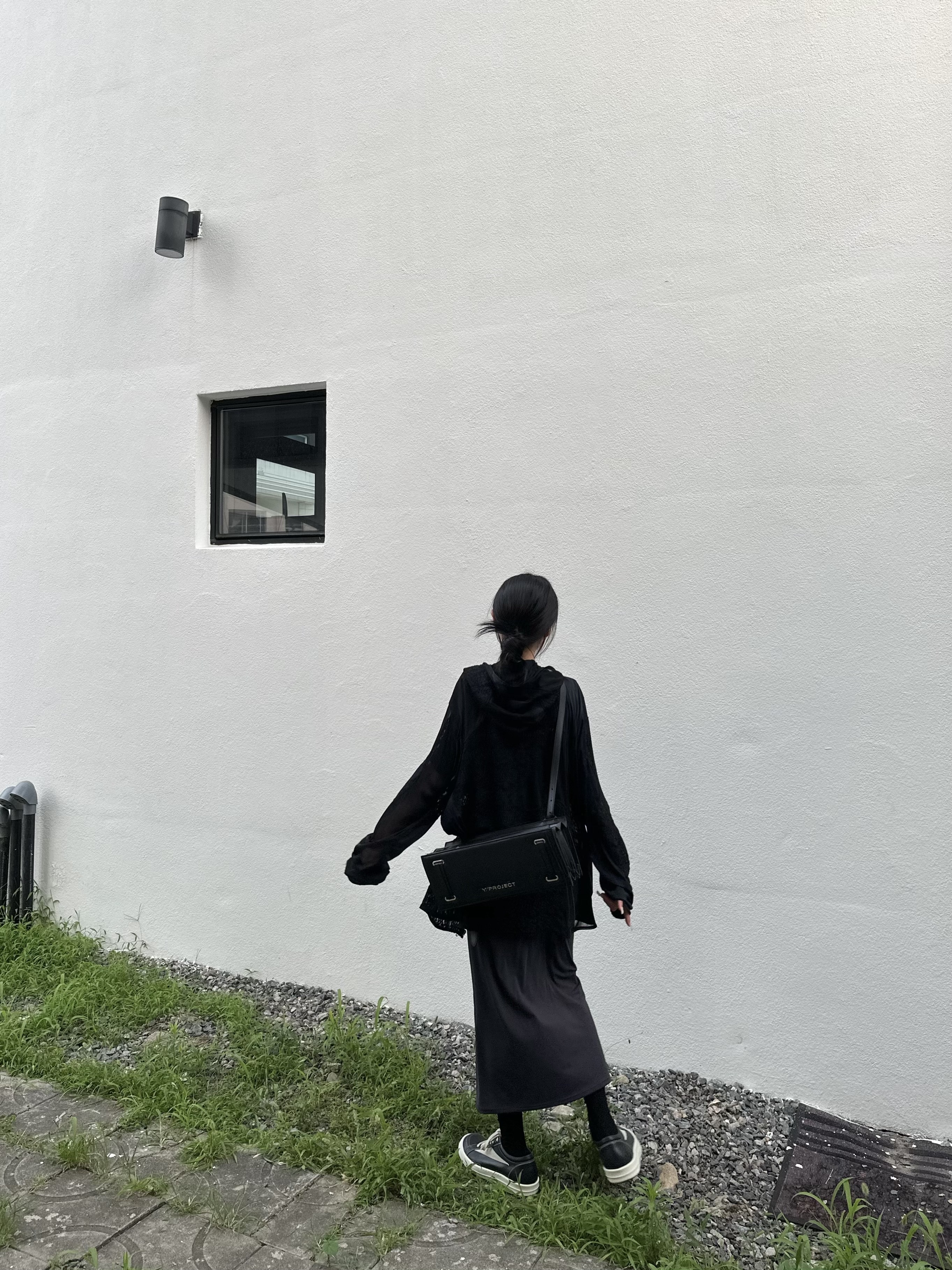 (W) Rick Owens Vintage Sneakers Black Milk White, Post Archive Faction (Paf) 5.0+ T-Shirt Right Black 착용 스타일 - 2