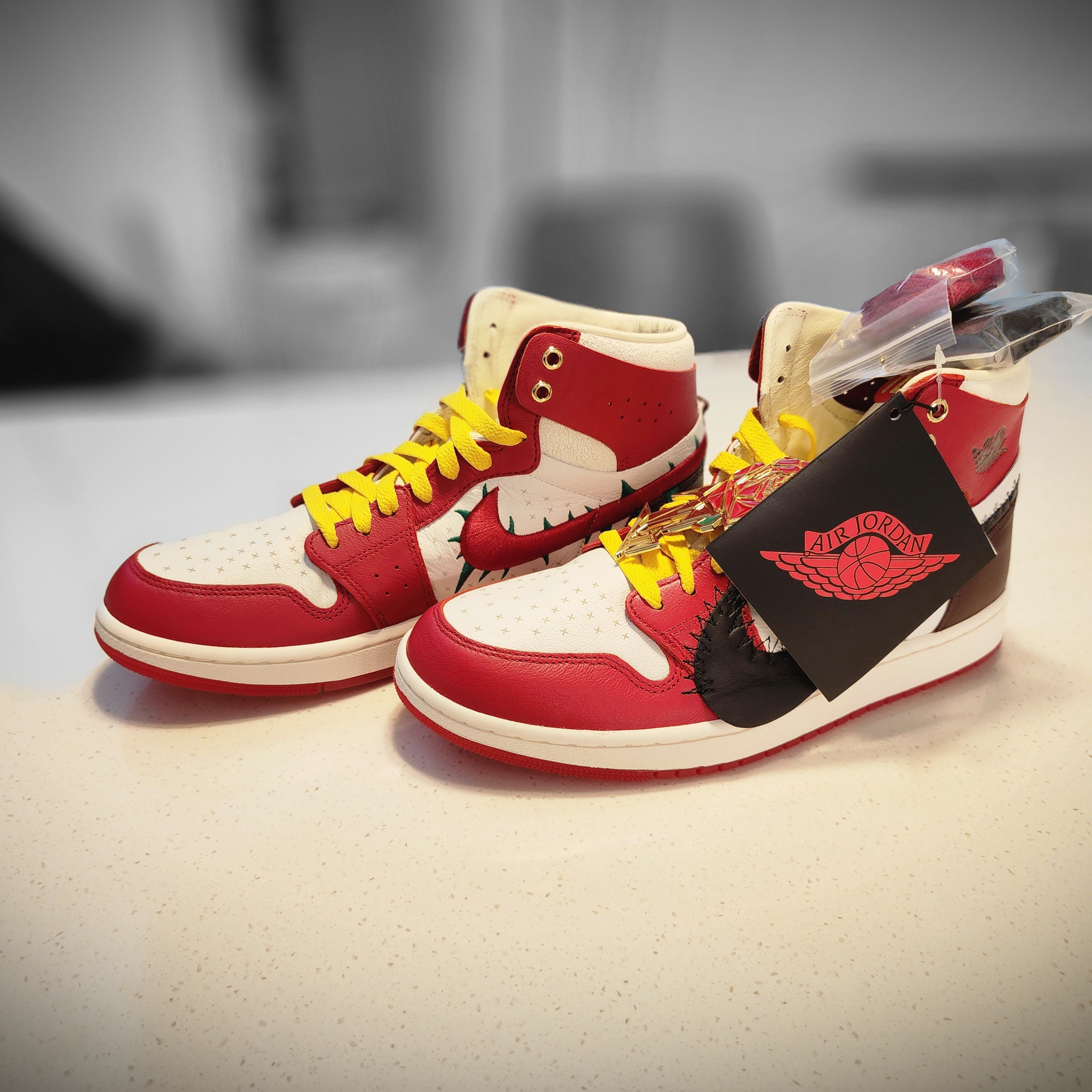 (W) Jordan 1 x Teyana Taylor Zoom CMFT 2 Gym Red 착용 스타일 - 2