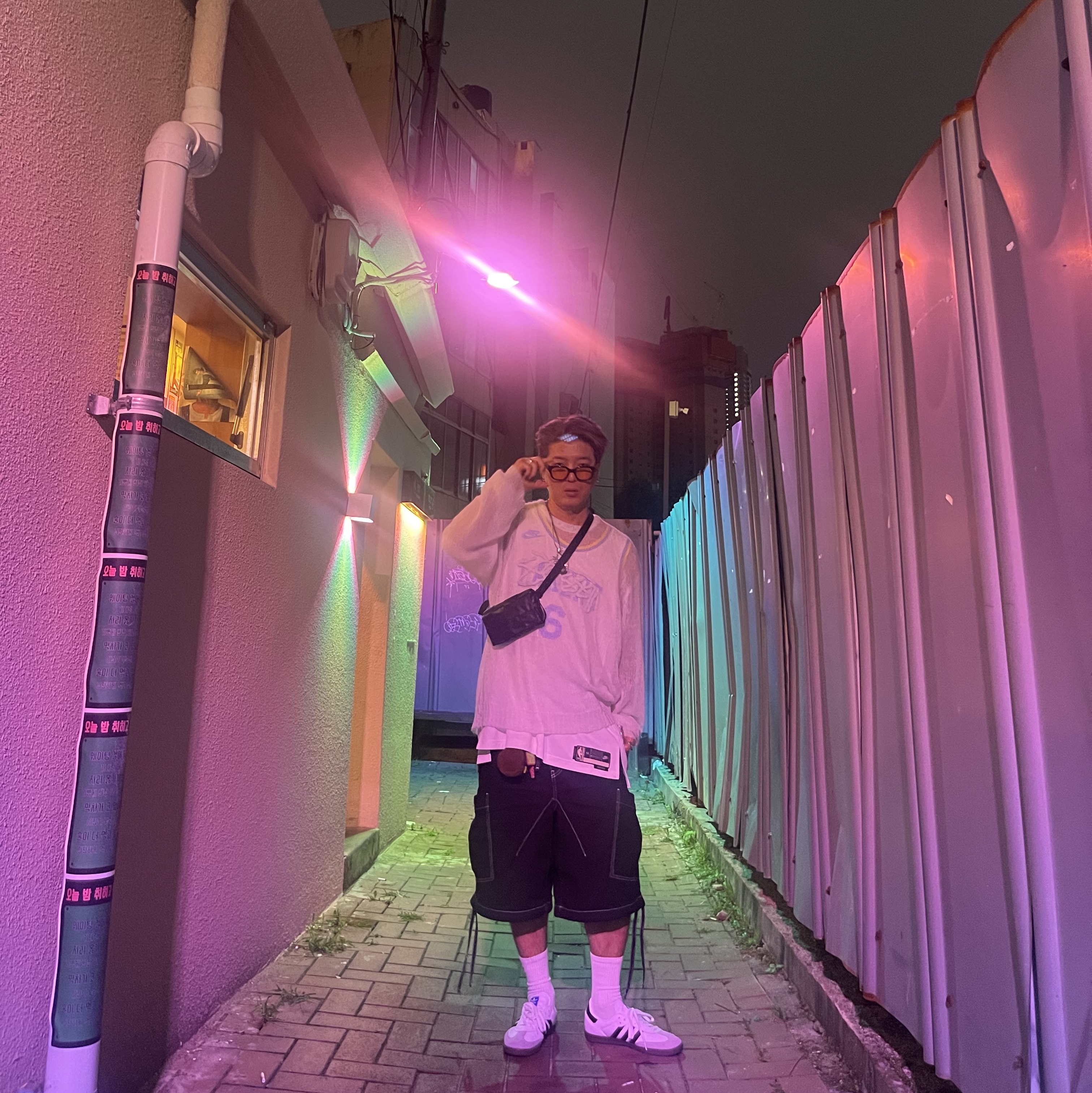 Stussy Loose Knit Logo Sweater Bone, Adidas Samba OG Cloud White 착용 스타일 - 1